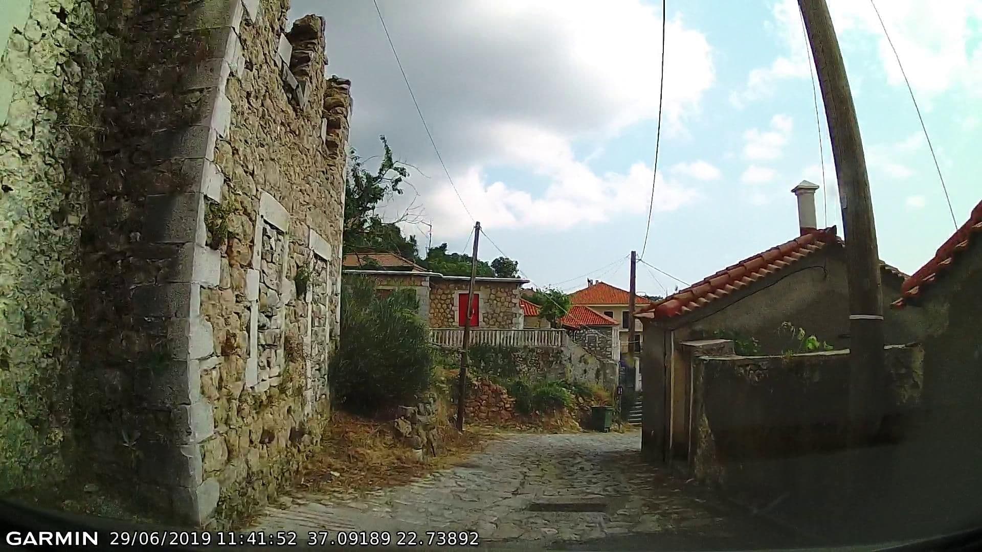 Street view near Λαμπρου, Geráki — © pppetros (CC BY-SA · Mapillary)