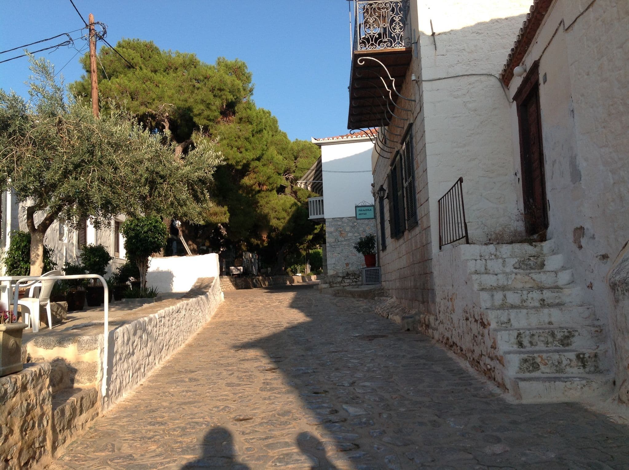 Street view near Pheadra, Ýdra — © omarsansi (CC BY-SA · Mapillary)