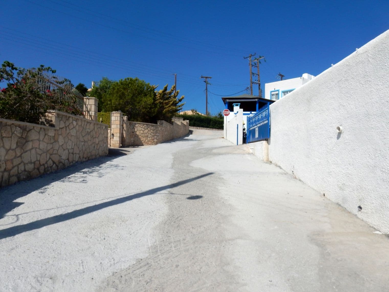 Street view near Blue Dolphin Studios and Apartment, Kypséli — © sarant (CC BY-SA · Mapillary)
