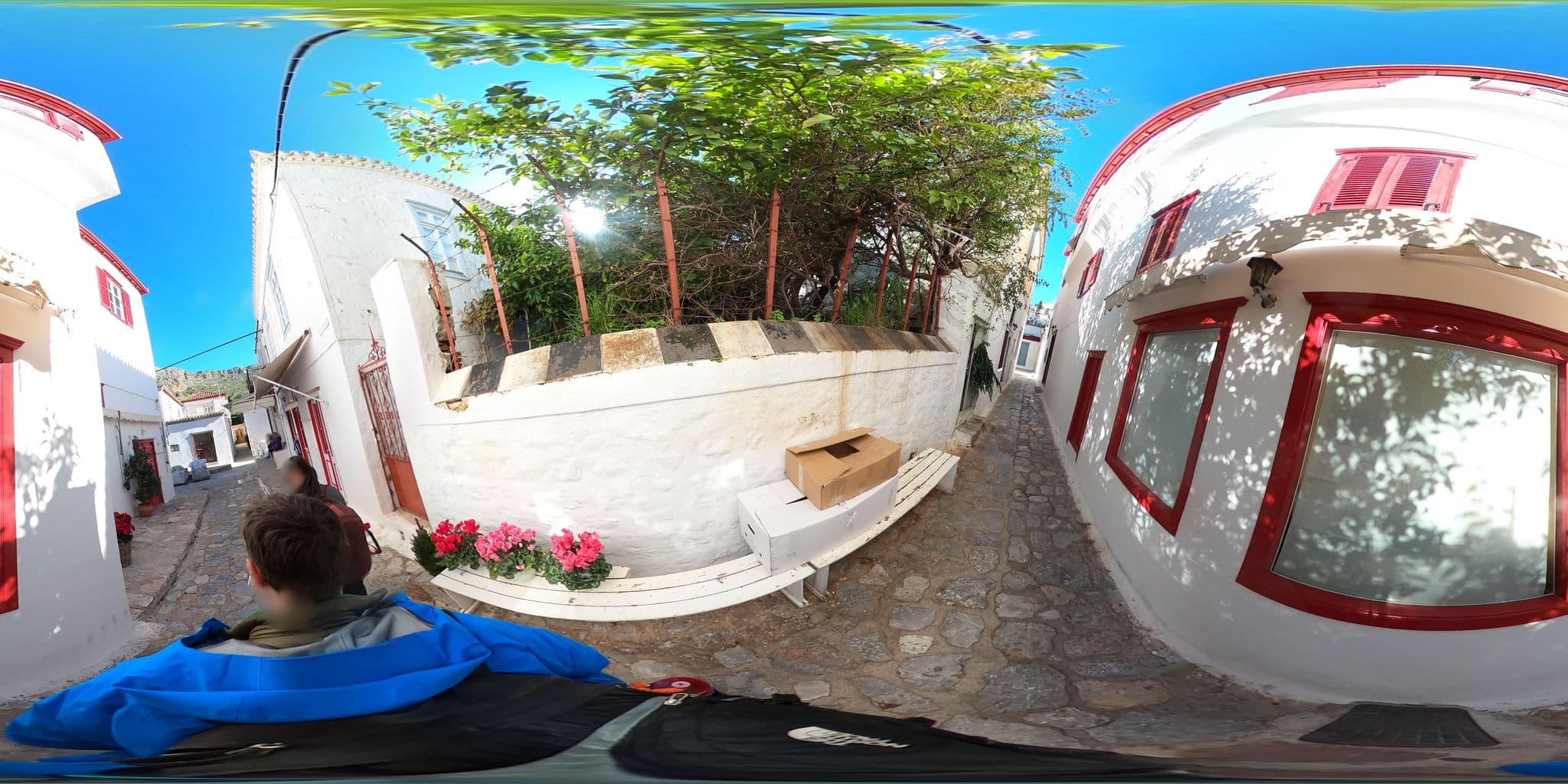 Street view near Alleyway, Ýdra — © thompsondt (CC BY-SA · Mapillary)