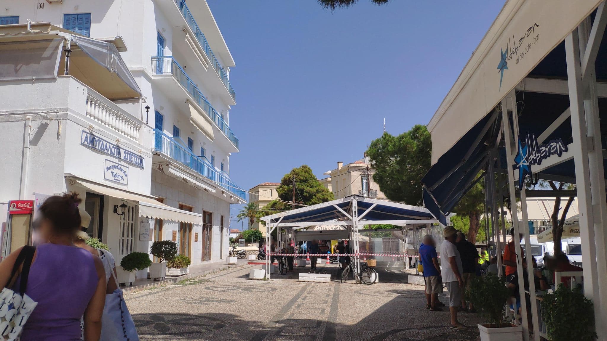 Street view near astra, Spétses — © pppetros (CC BY-SA · Mapillary)
