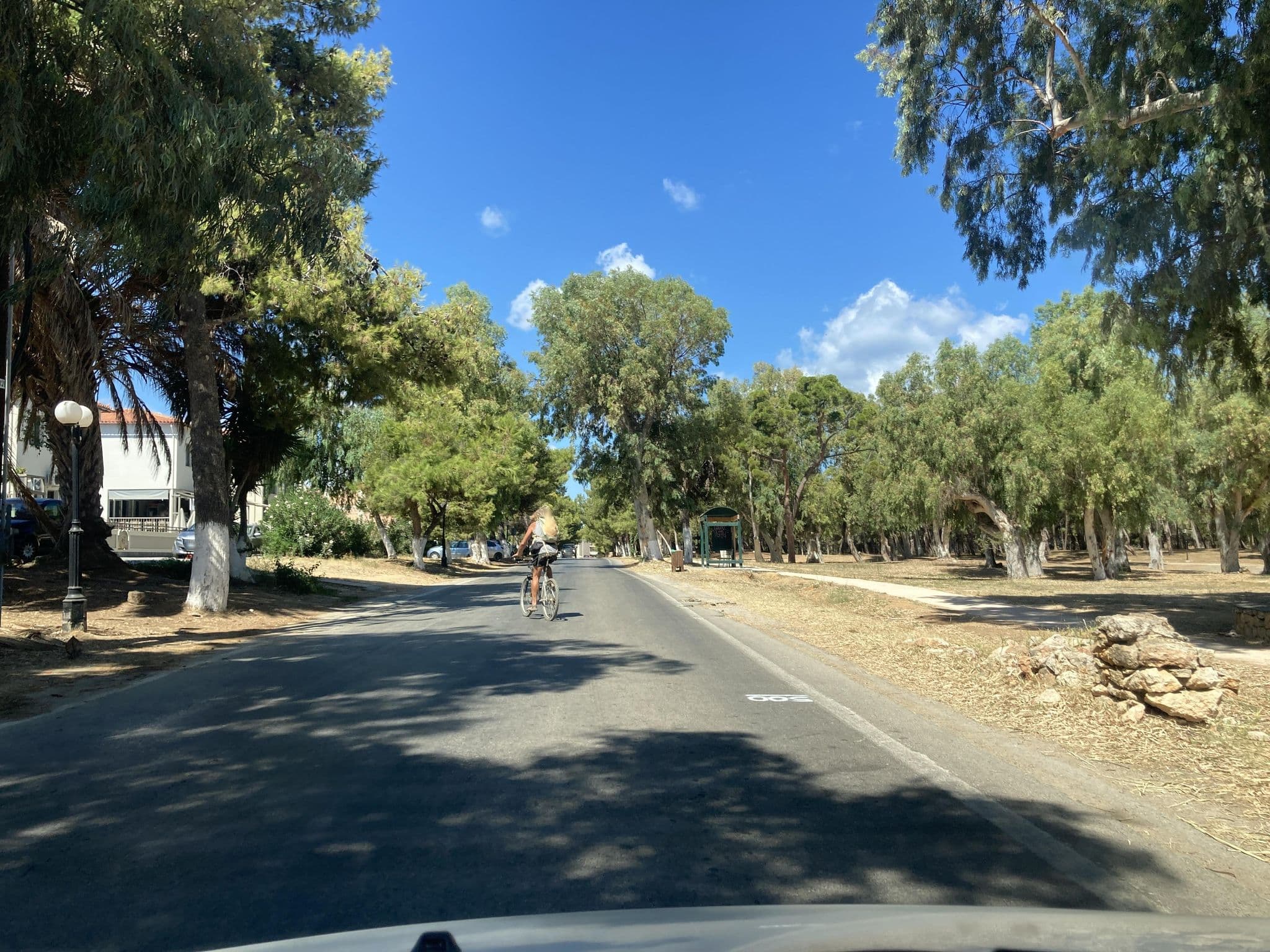 Street view near Hotel Ilias, Darátsos — © fod (CC BY-SA · Mapillary)