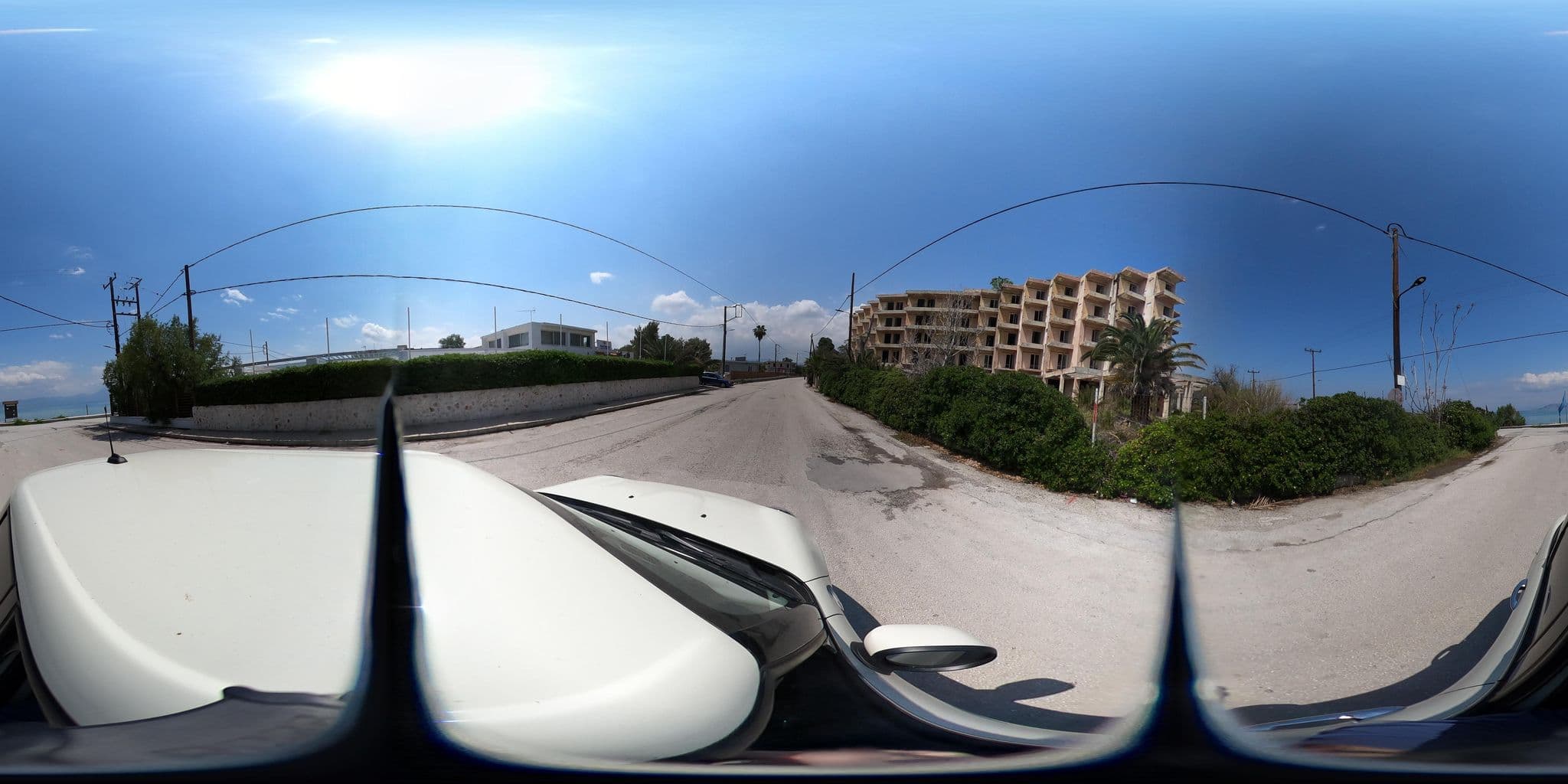 Street view near Onar Hotel, Kokkónion — © efikour (CC BY-SA · Mapillary)