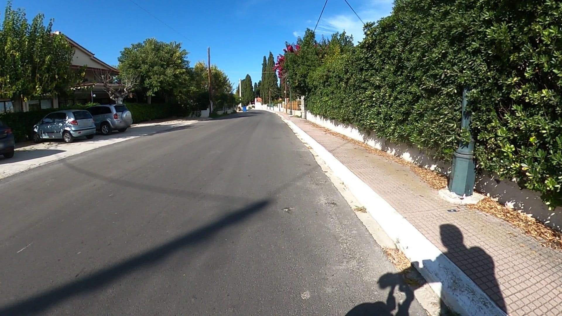 Street view near Jo Marinis Rooms, Arkhaía Kórinthos — © efikour (CC BY-SA · Mapillary)