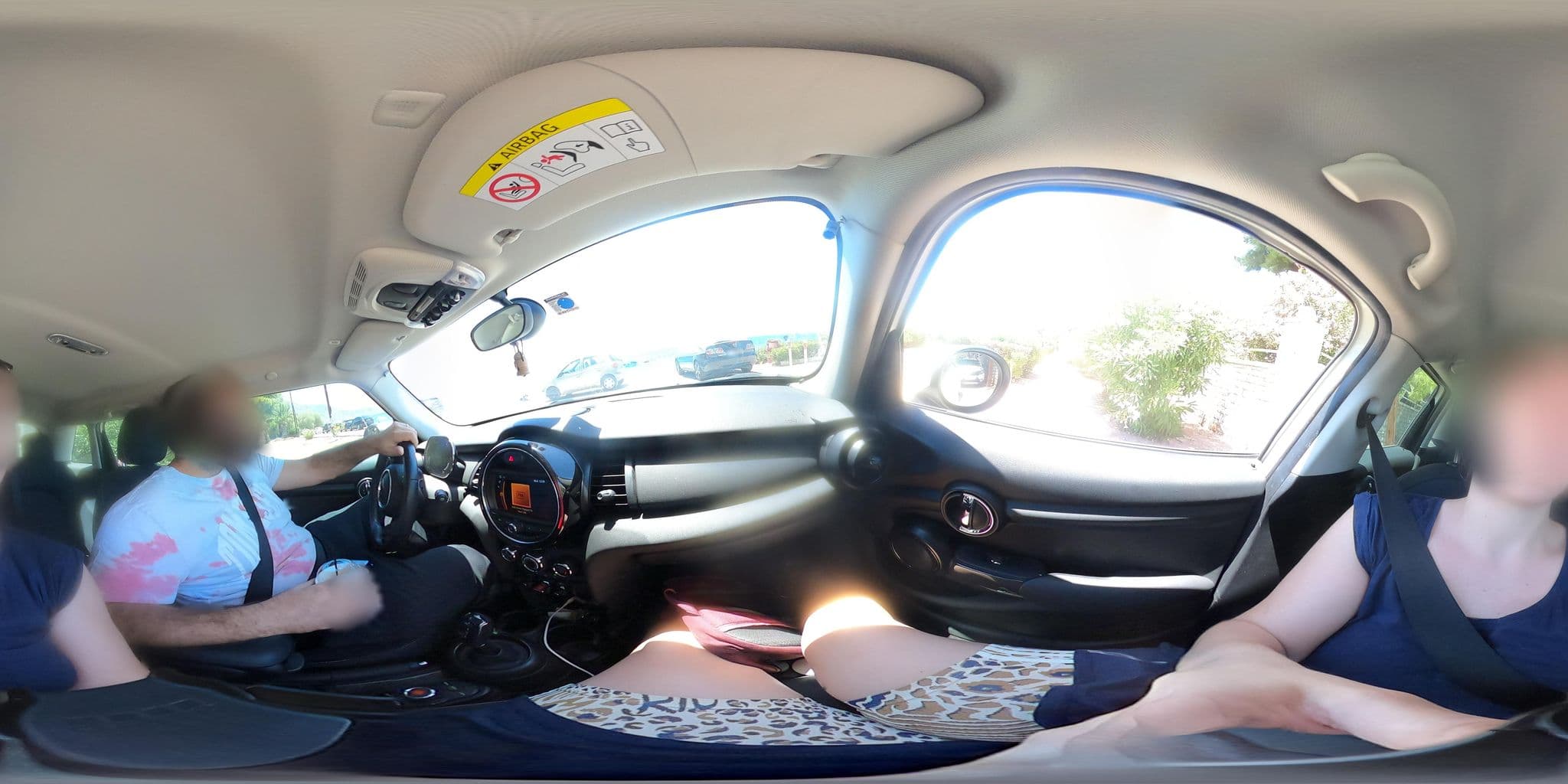 Street view near Bousoulas Hotel-Restaurant, Kinéta — © cedionysis (CC BY-SA · Mapillary)