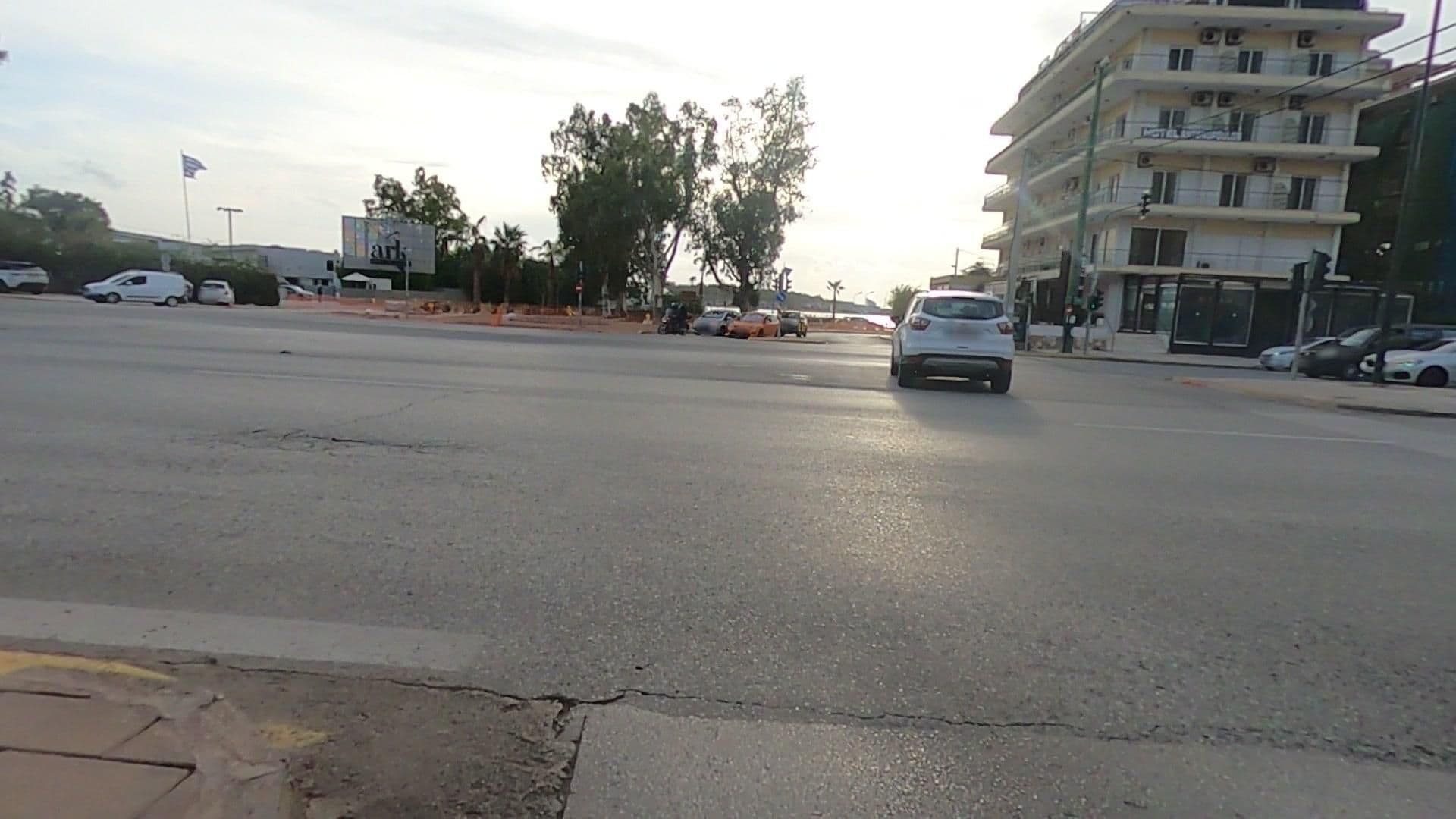 Street view near Antonopoulos Hotel - Αντωνοπουλοσ Α Ιωαννησ, Glyfáda — © efikour (CC BY-SA · Mapillary)