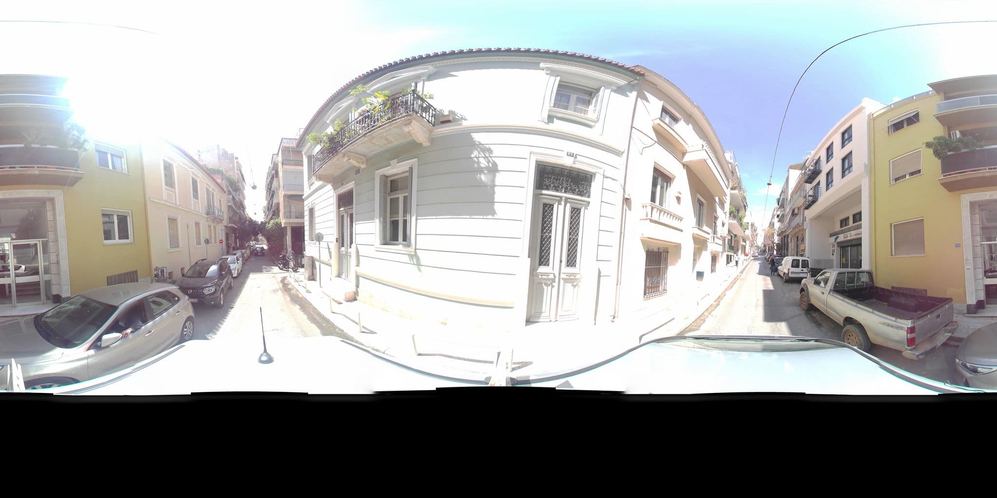 Street view near Elliot, Athens — © zaf3kala (CC BY-SA · Mapillary)
