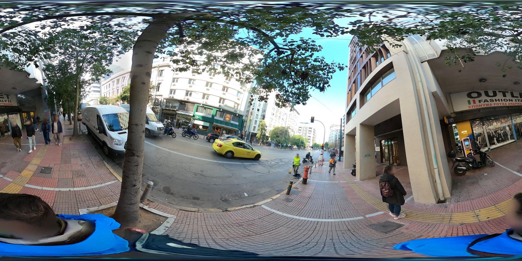Street view near Αρτεμισιον, Athens — © thompsondt (CC BY-SA · Mapillary)