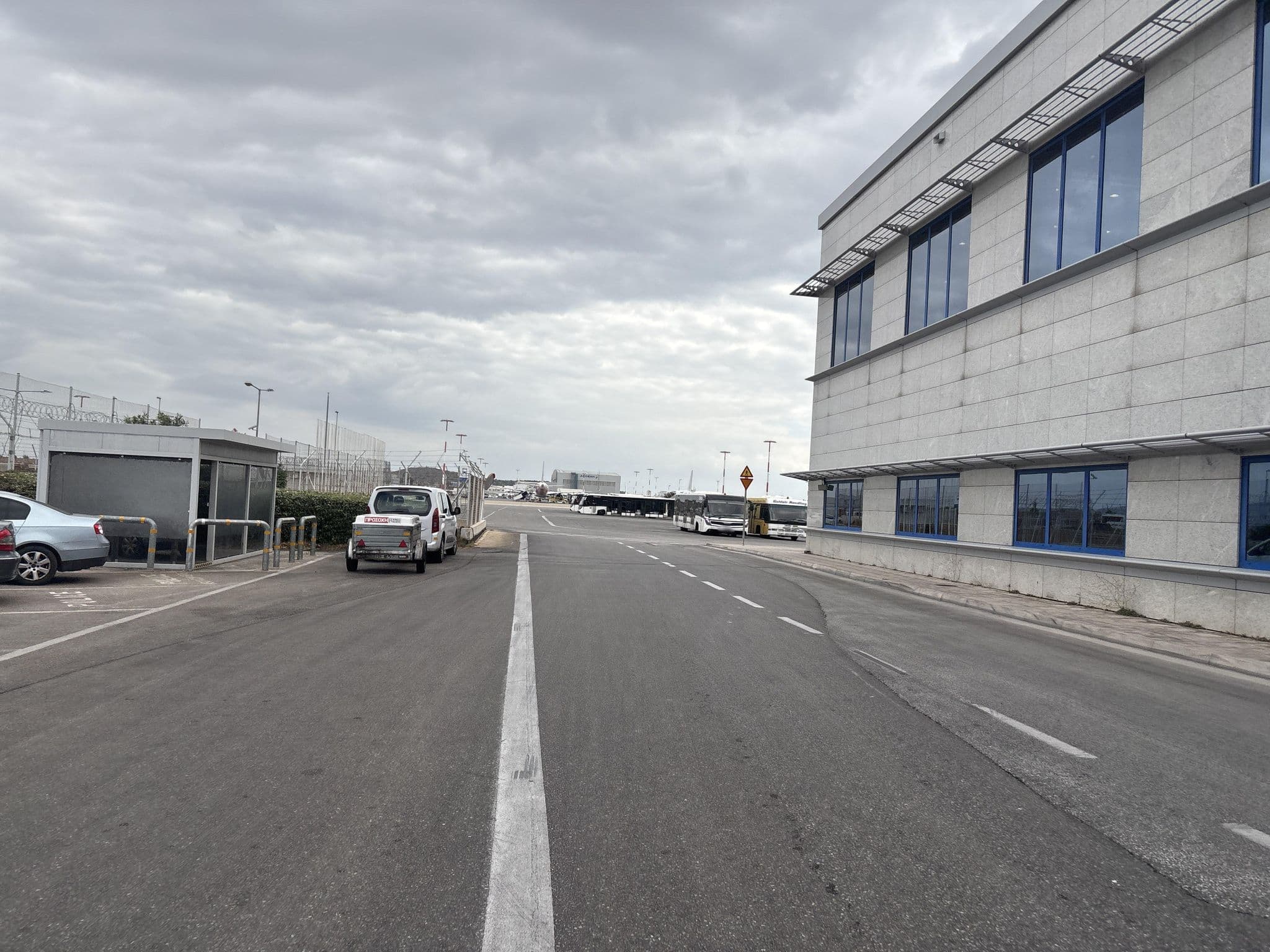 Street view near Villa Kymothoe, Spáta — © robot8a (CC BY-SA · Mapillary)
