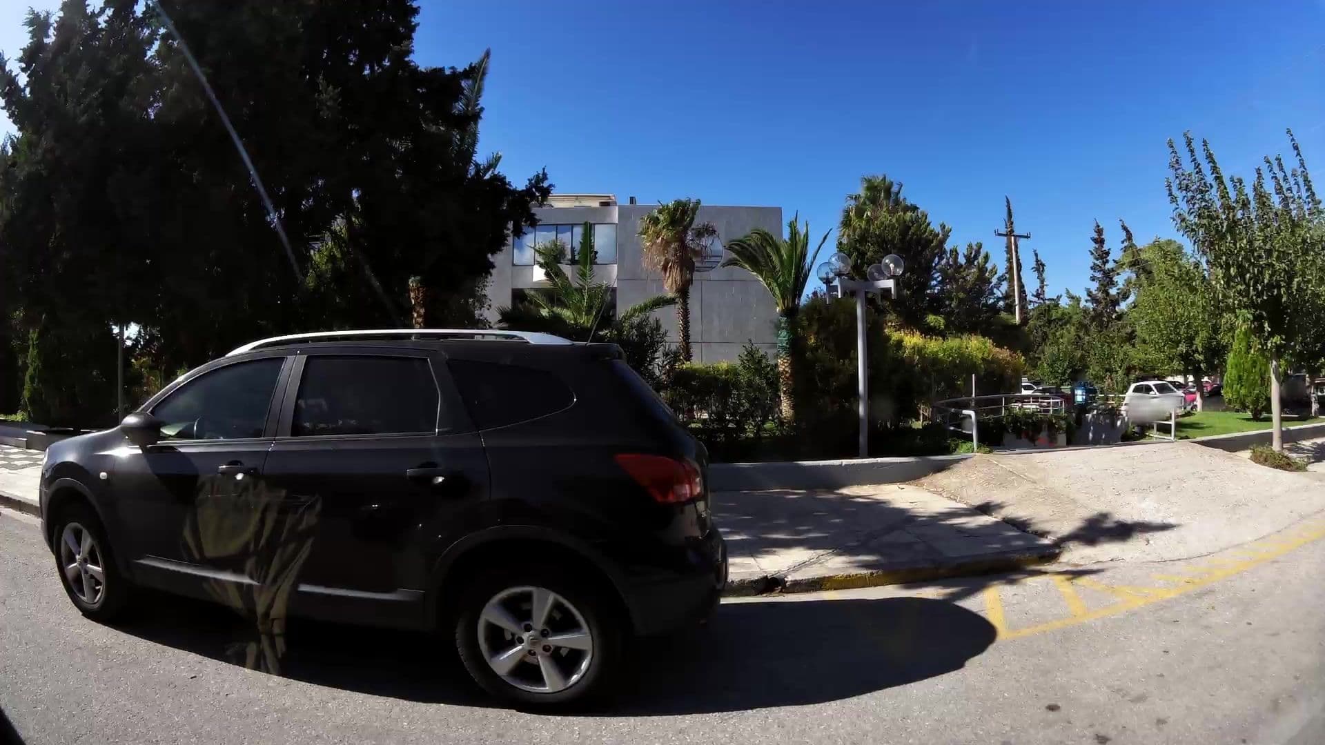 Street view near Divani Apollon Suites, Vouliagméni — © kaartcam (CC BY-SA · Mapillary)