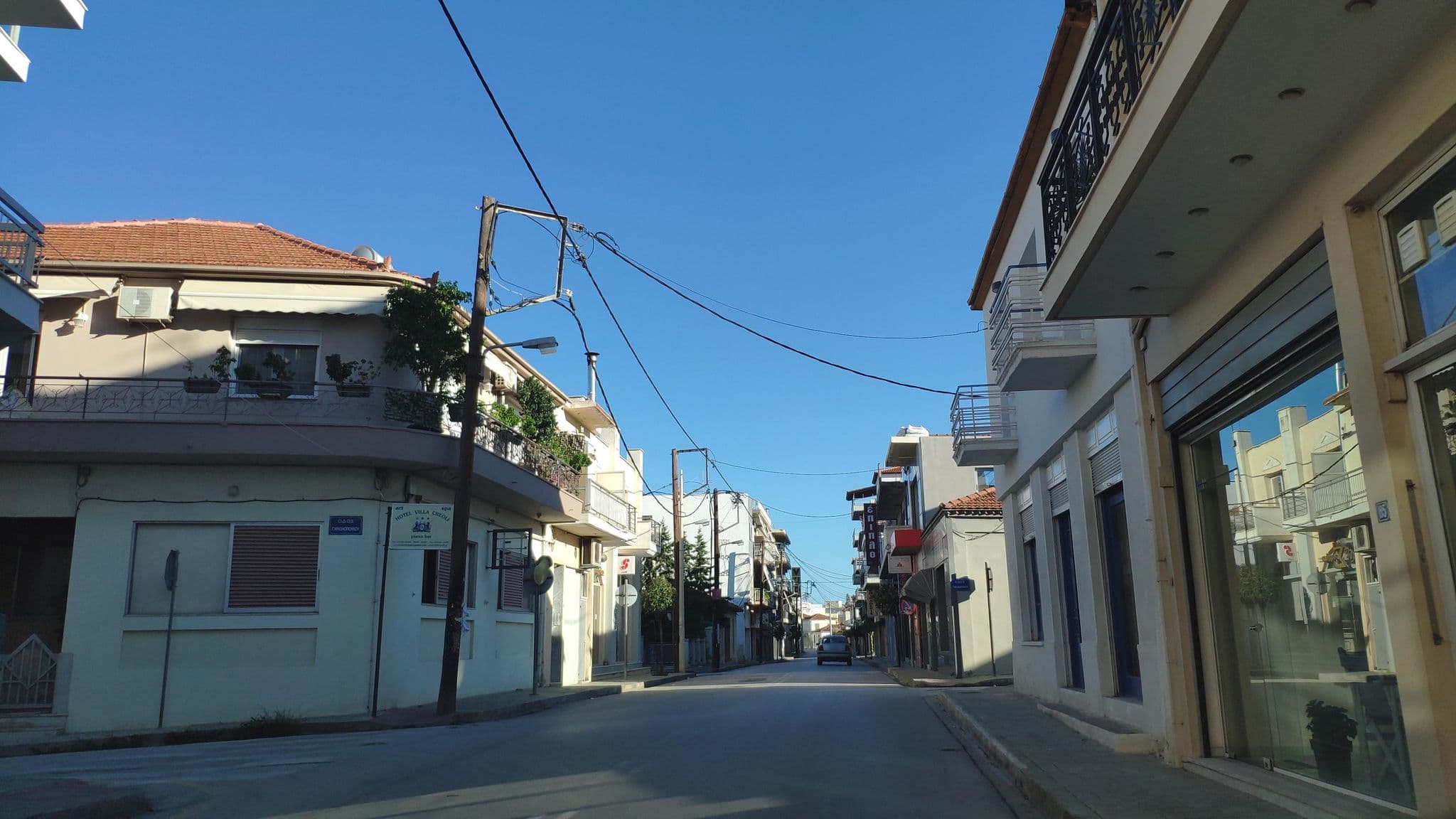 Street view near Ξενοδοχείο ΠΗΓΗ ΤΑΡΛΑΜΠΑ, Xylókastro — © pppetros (CC BY-SA · Mapillary)