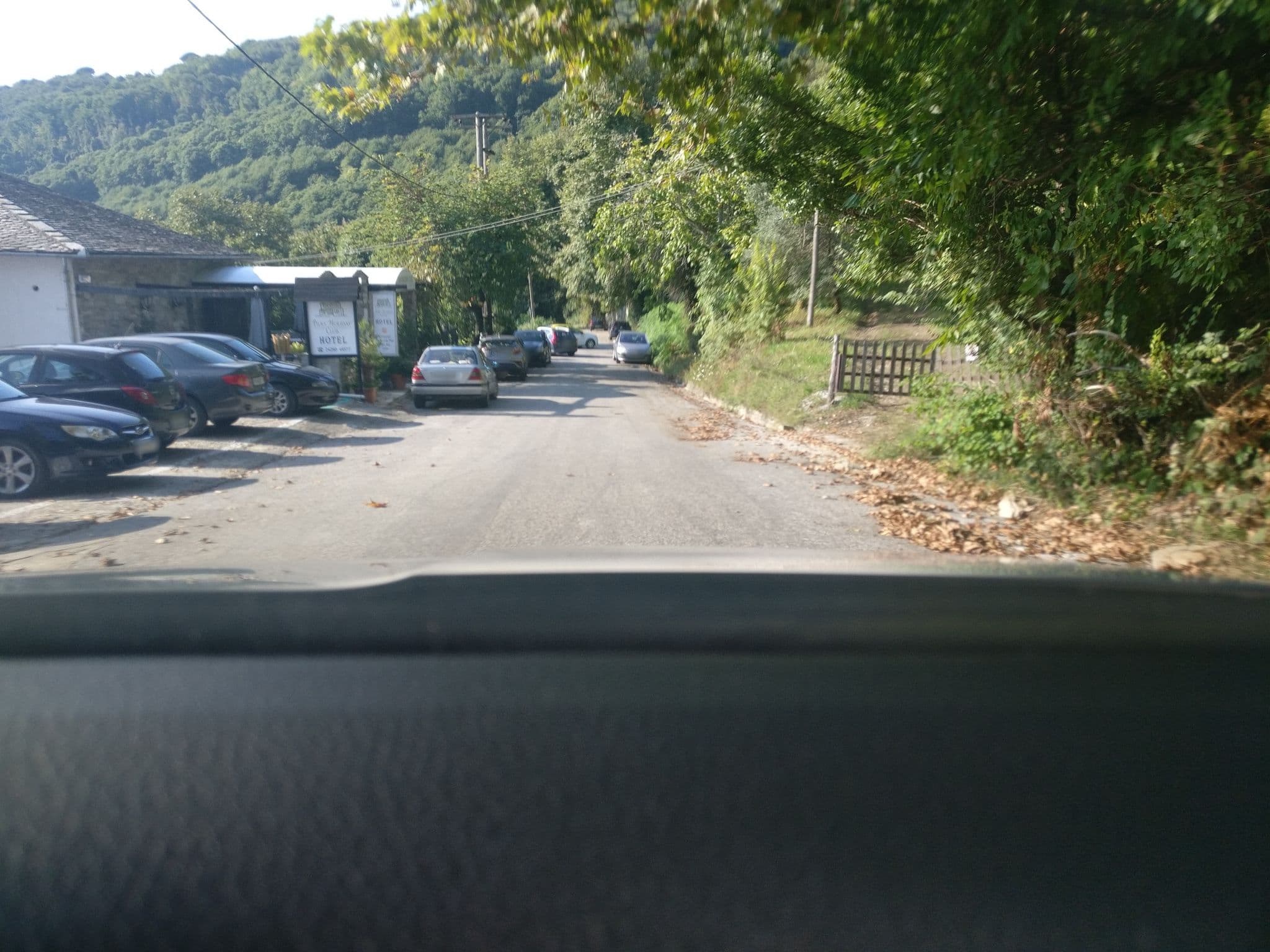 Street view near Pilio Holiday Club Hotel, Mouresi — © webstor (CC BY-SA · Mapillary)