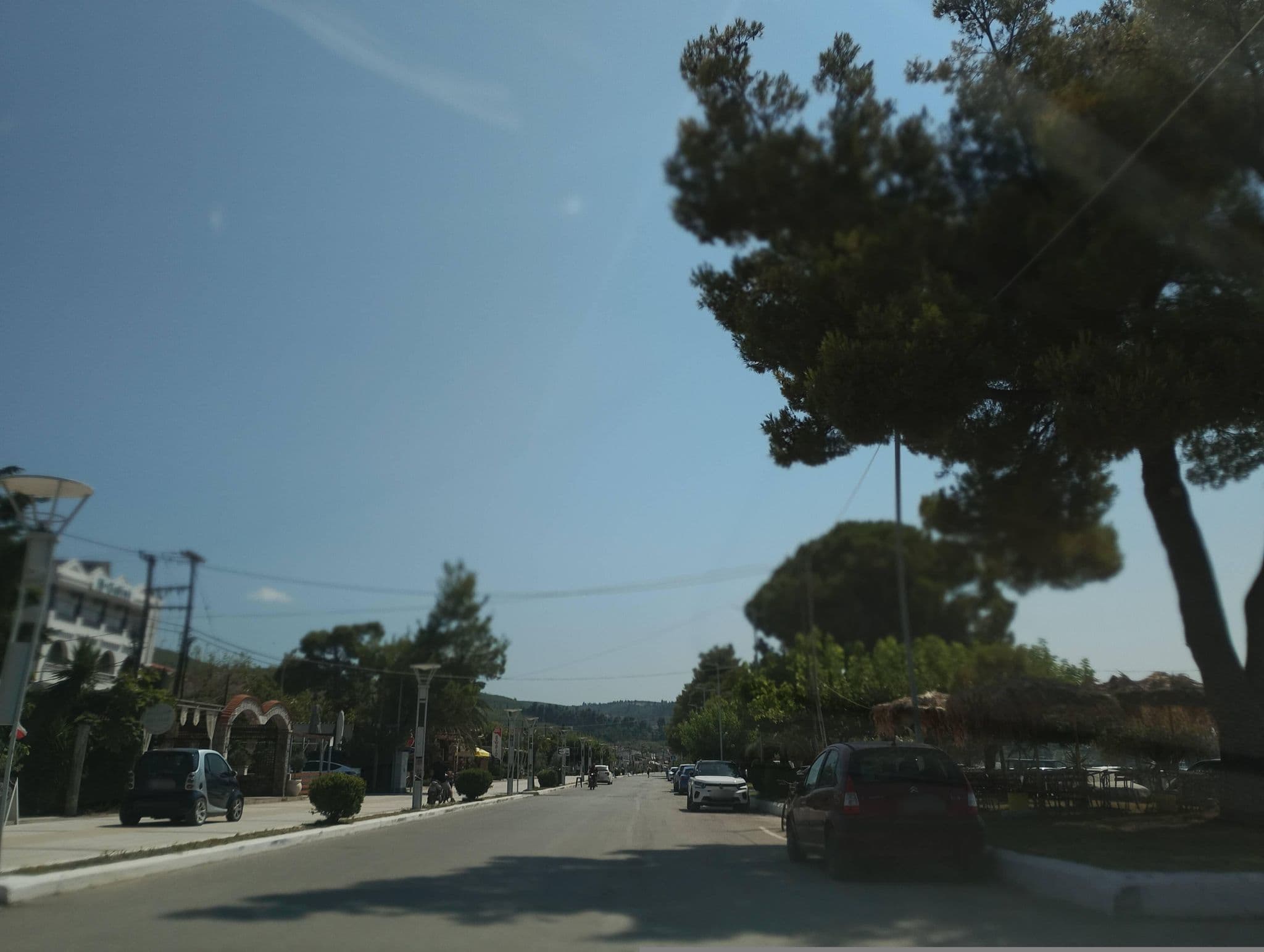 Street view near Villa Mihajlo-Evia, Artemísio — © George_210 (CC BY-SA · Mapillary)