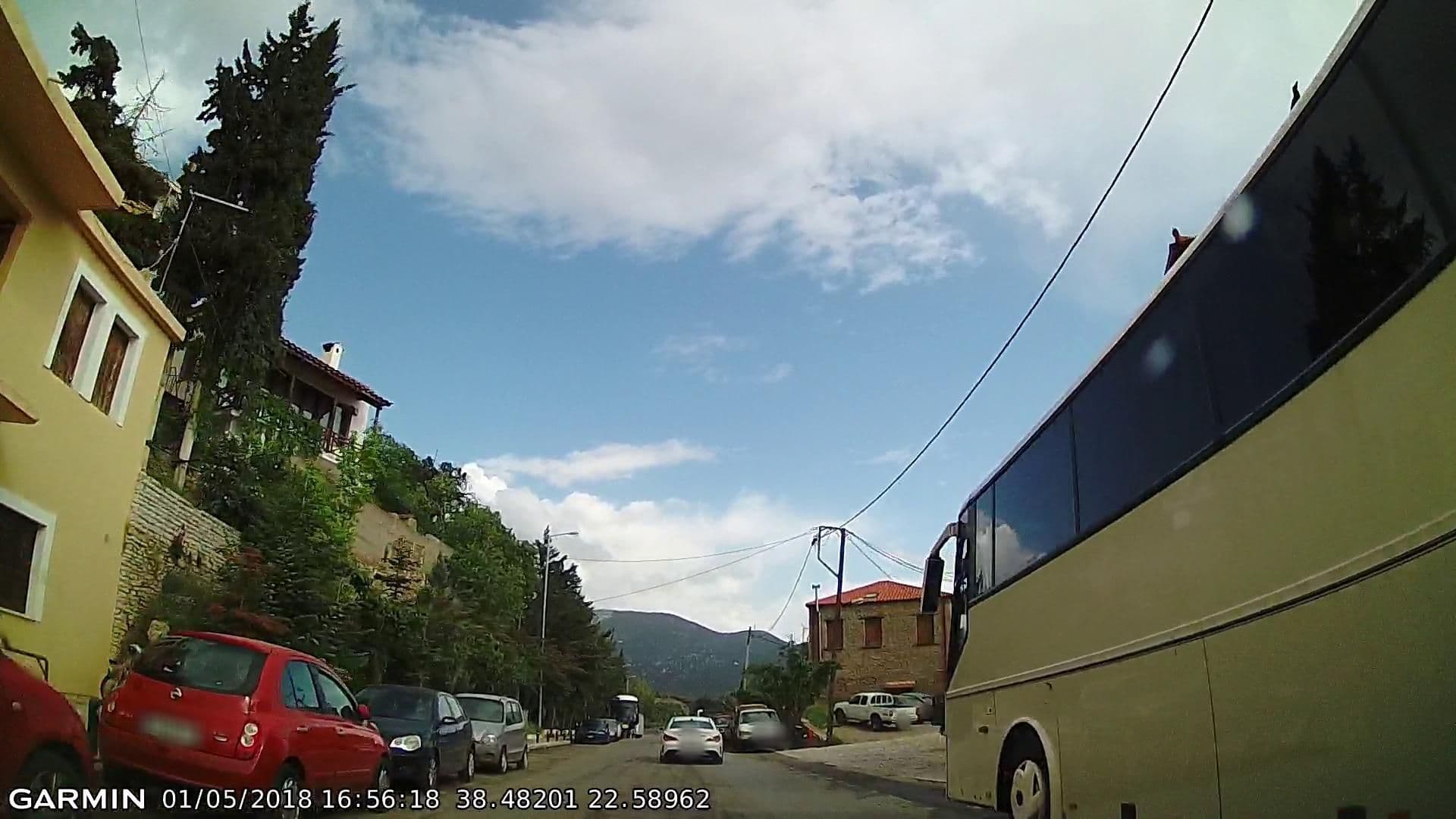 Street view near Ξενώνας δώμα, Aráchova — © pppetros (CC BY-SA · Mapillary)