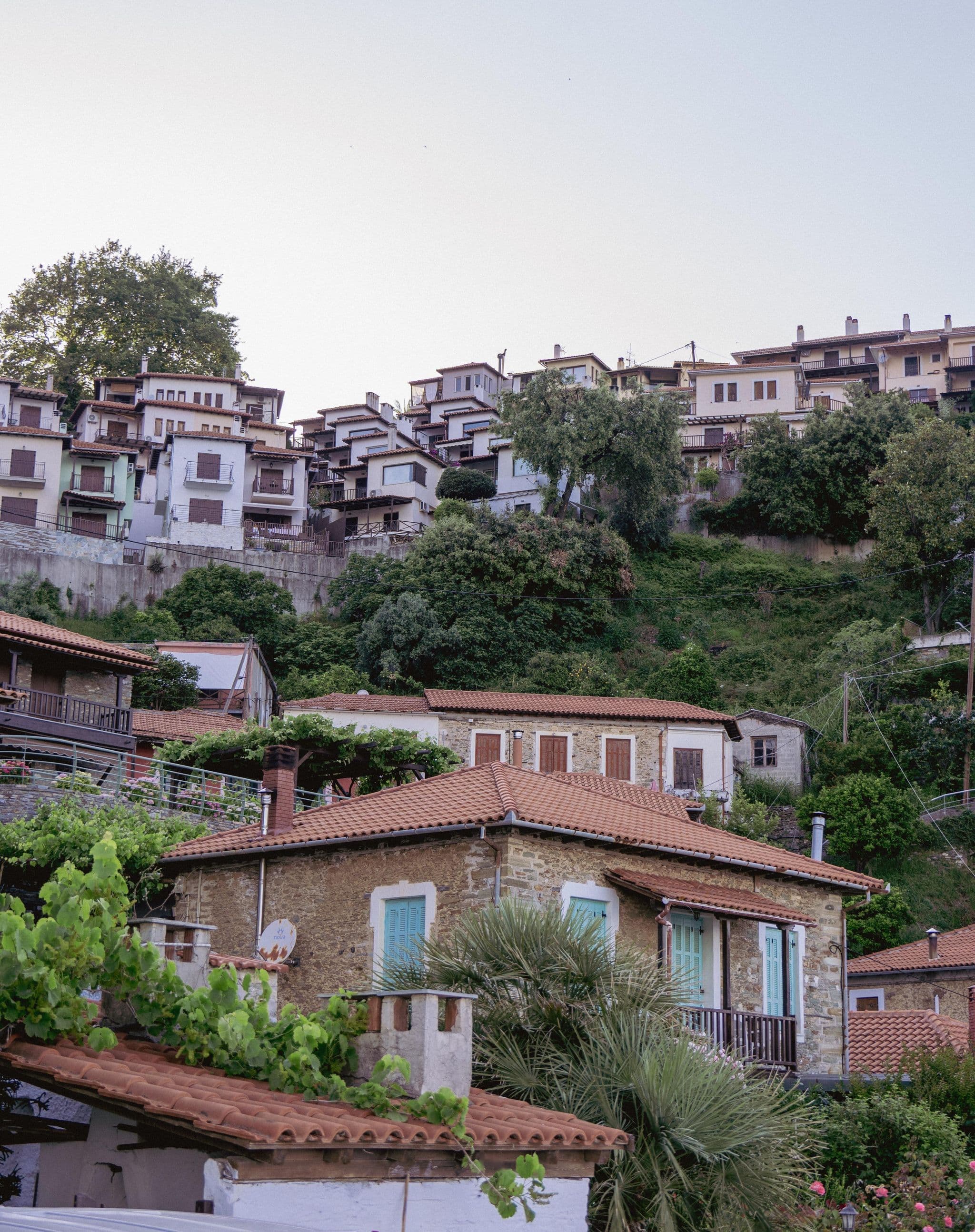 Street view near Kiki's Rooms, Mouresi — © algirdasc (CC BY-SA · Mapillary)