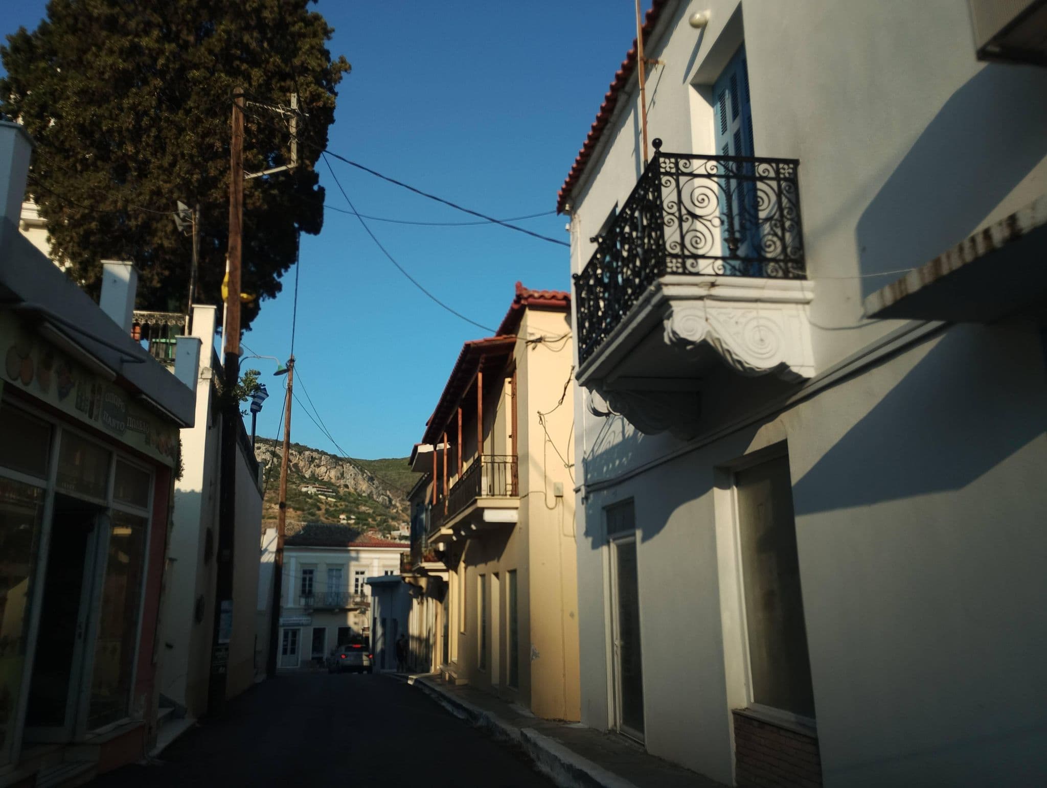 Street view near Ρου & Πα Boutique Hotel, Límni — © George_210 (CC BY-SA · Mapillary)