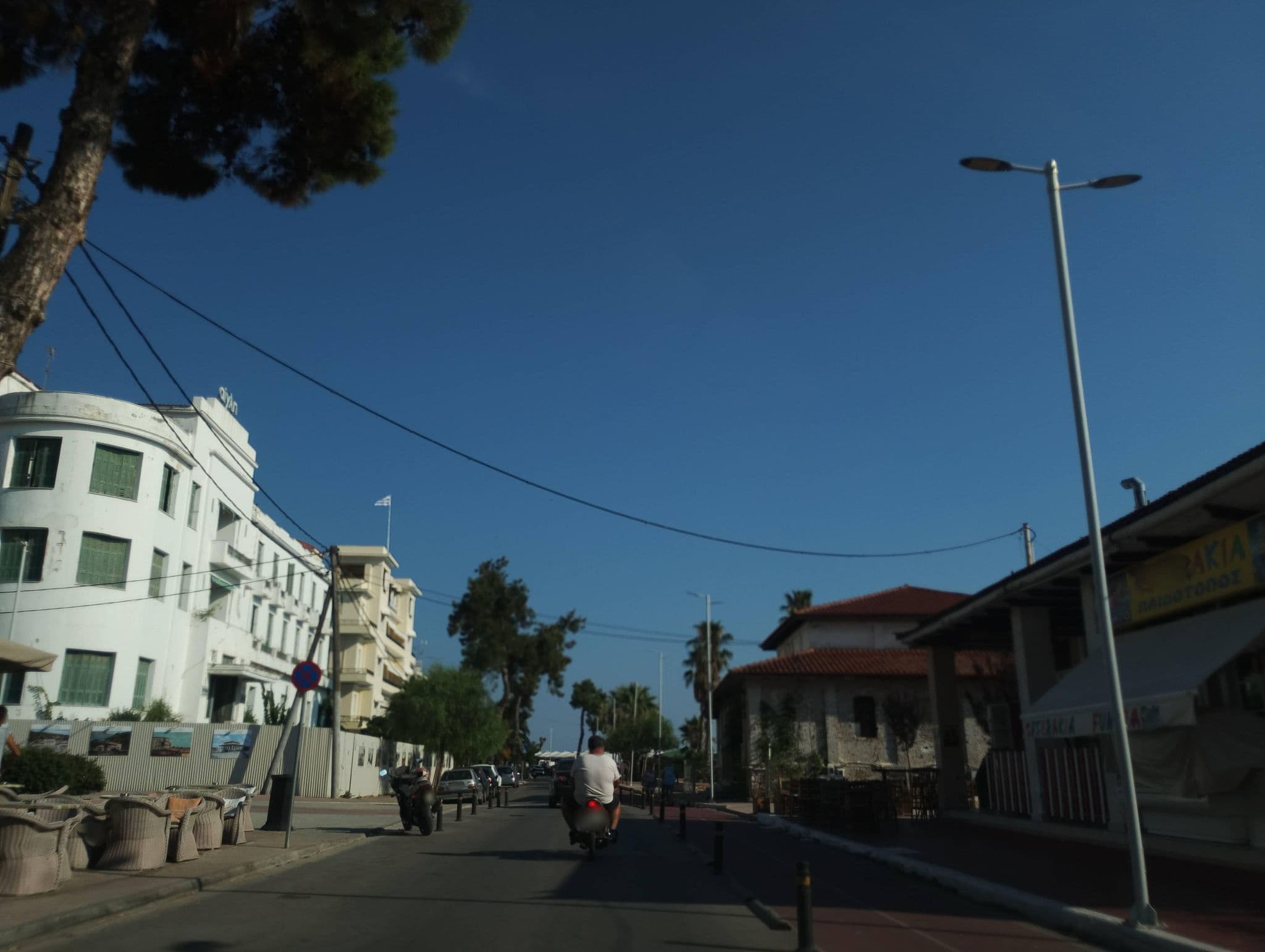 Street view near Hotel Aktaion, Loutrá Aidhipsoú — © George_210 (CC BY-SA · Mapillary)