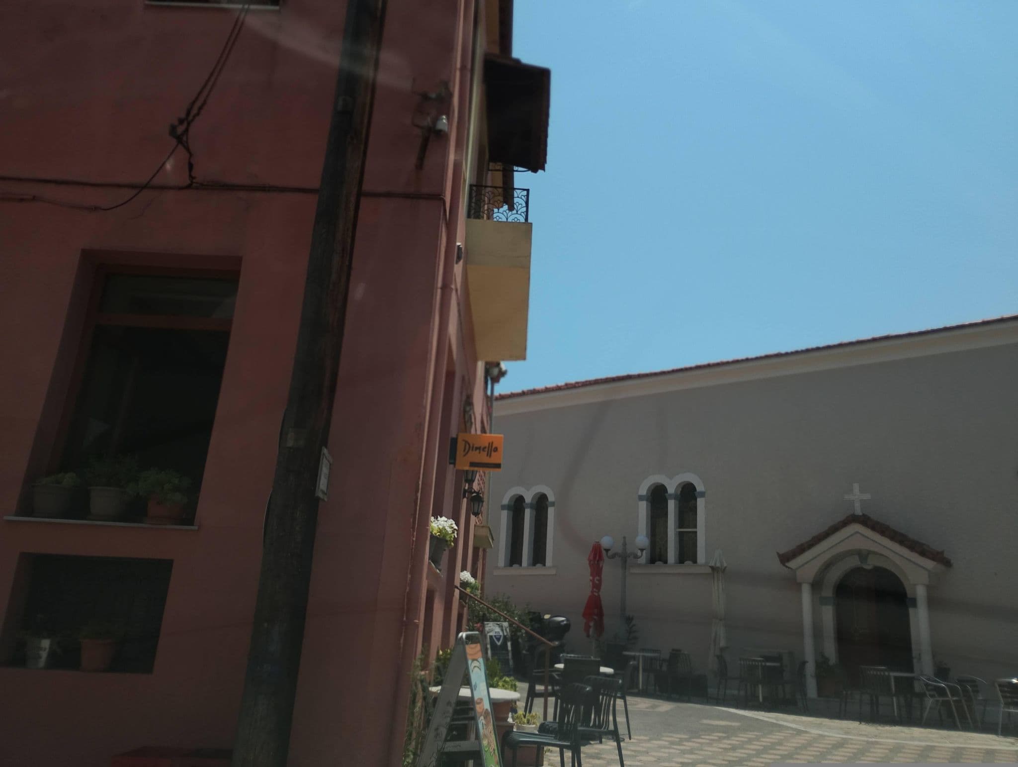 Street view near Αστερασ Αγκαλησ - Γερογιαννησ Ιωαννησ, Mantoúdi — © George_210 (CC BY-SA · Mapillary)