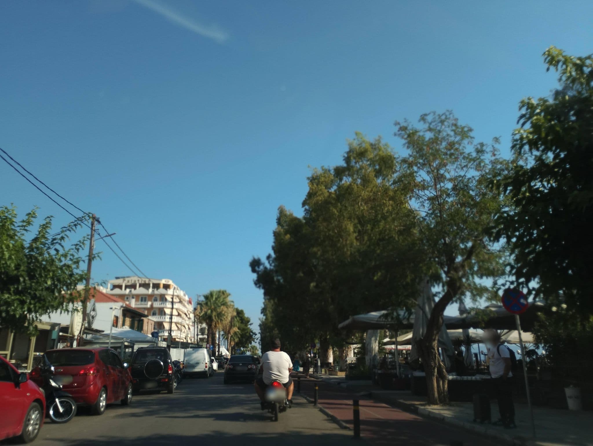 Street view near Ιστιαια Ξενοδοχειο - Τζεβελεκου Π & Σια Οε, Loutrá Aidhipsoú — © George_210 (CC BY-SA · Mapillary)