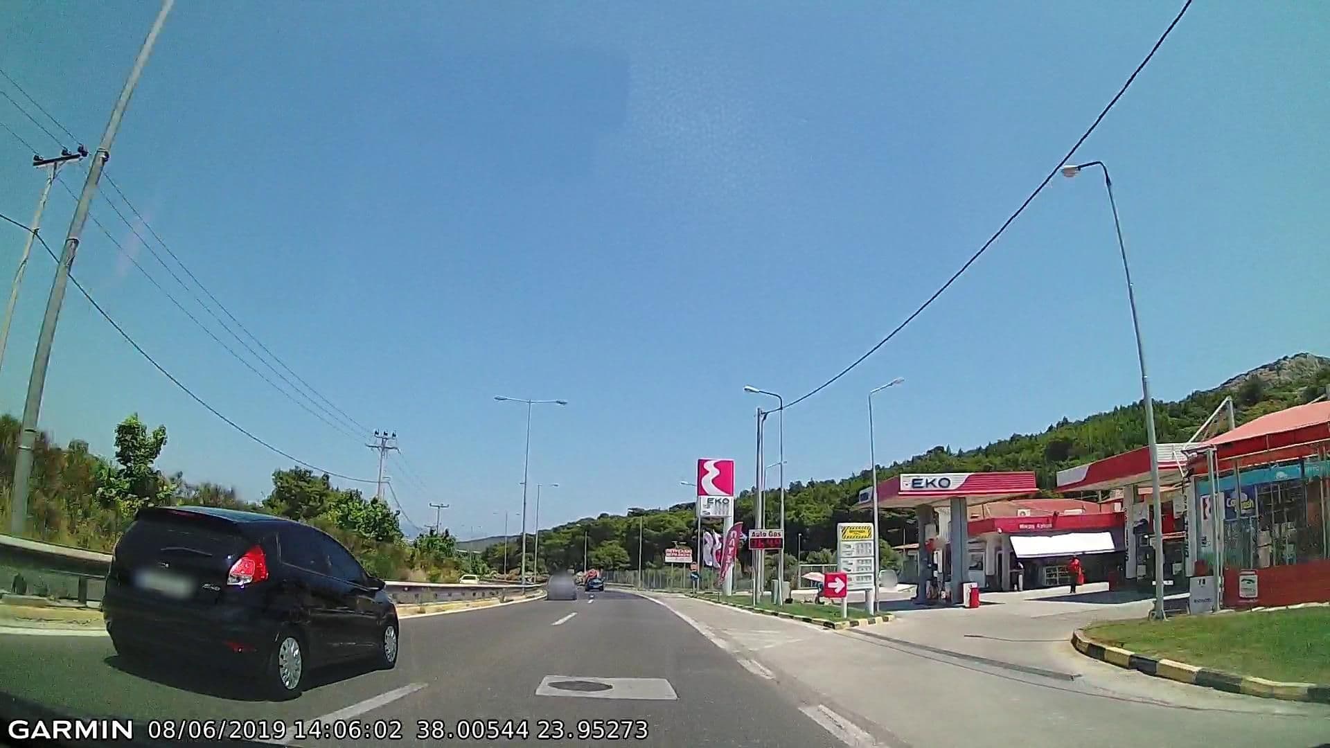 Street view near Hotel Pikermi, Pikérmi — © pppetros (CC BY-SA · Mapillary)