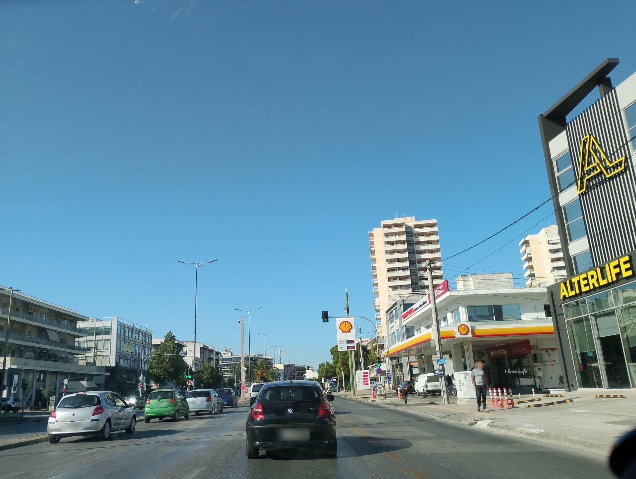 Street view near Αμαλία Ξενοδοχεία, Cholargós — © George_210 (CC BY-SA · Mapillary)