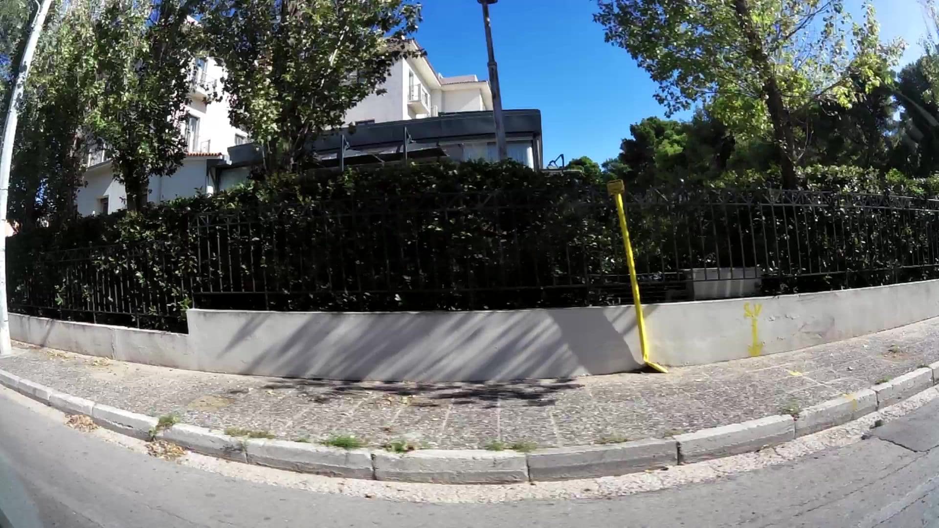 Street view near Point Nord, Néa Erythraía — © kaartcam (CC BY-SA · Mapillary)