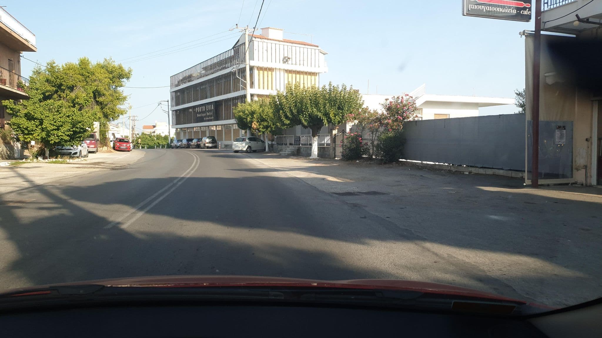 Street view near Ηλιαχτιδεσ, Amárynthos — © yannakis (CC BY-SA · Mapillary)