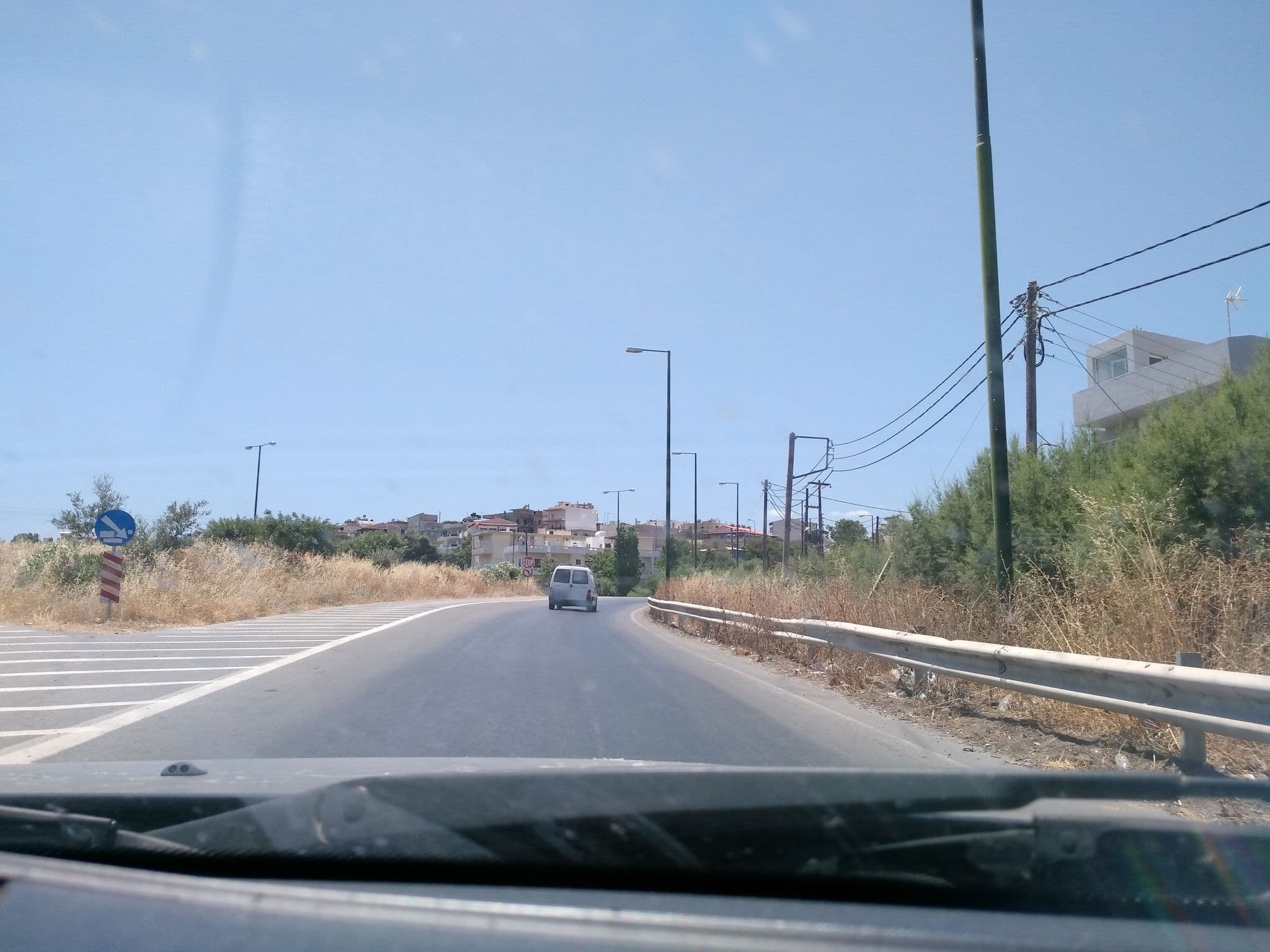 Street view near Deodonum Luxury Apartments, Gázi — © grkpete (CC BY-SA · Mapillary)