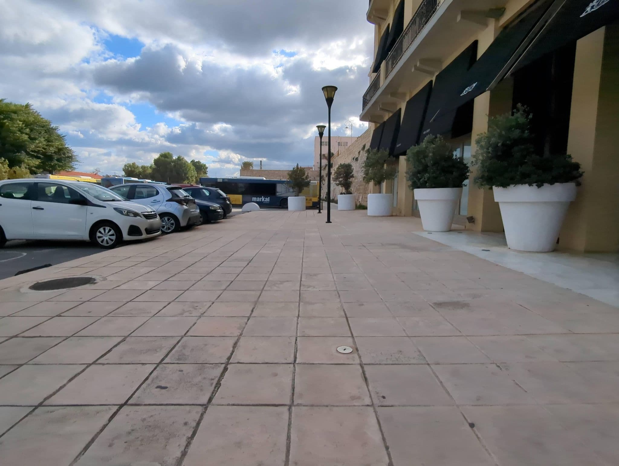 Street view near GDM Megaron Luxury Hotel, Irákleion — © miguel_andrade (CC BY-SA · Mapillary)