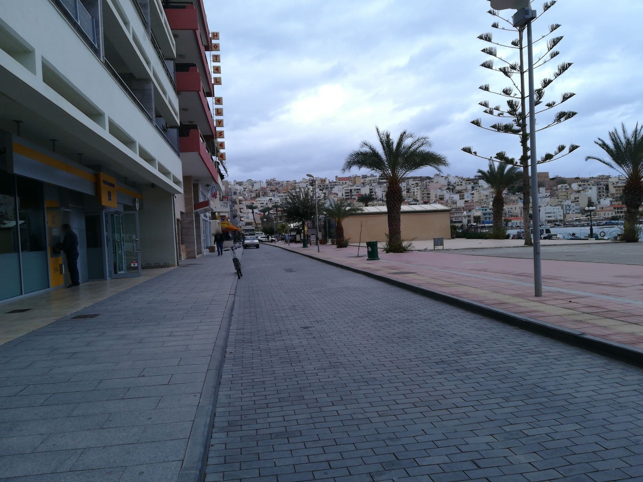 Street view near Ξενοδοχείο Ελιζέ, Sitia — © siti (CC BY-SA · Mapillary)