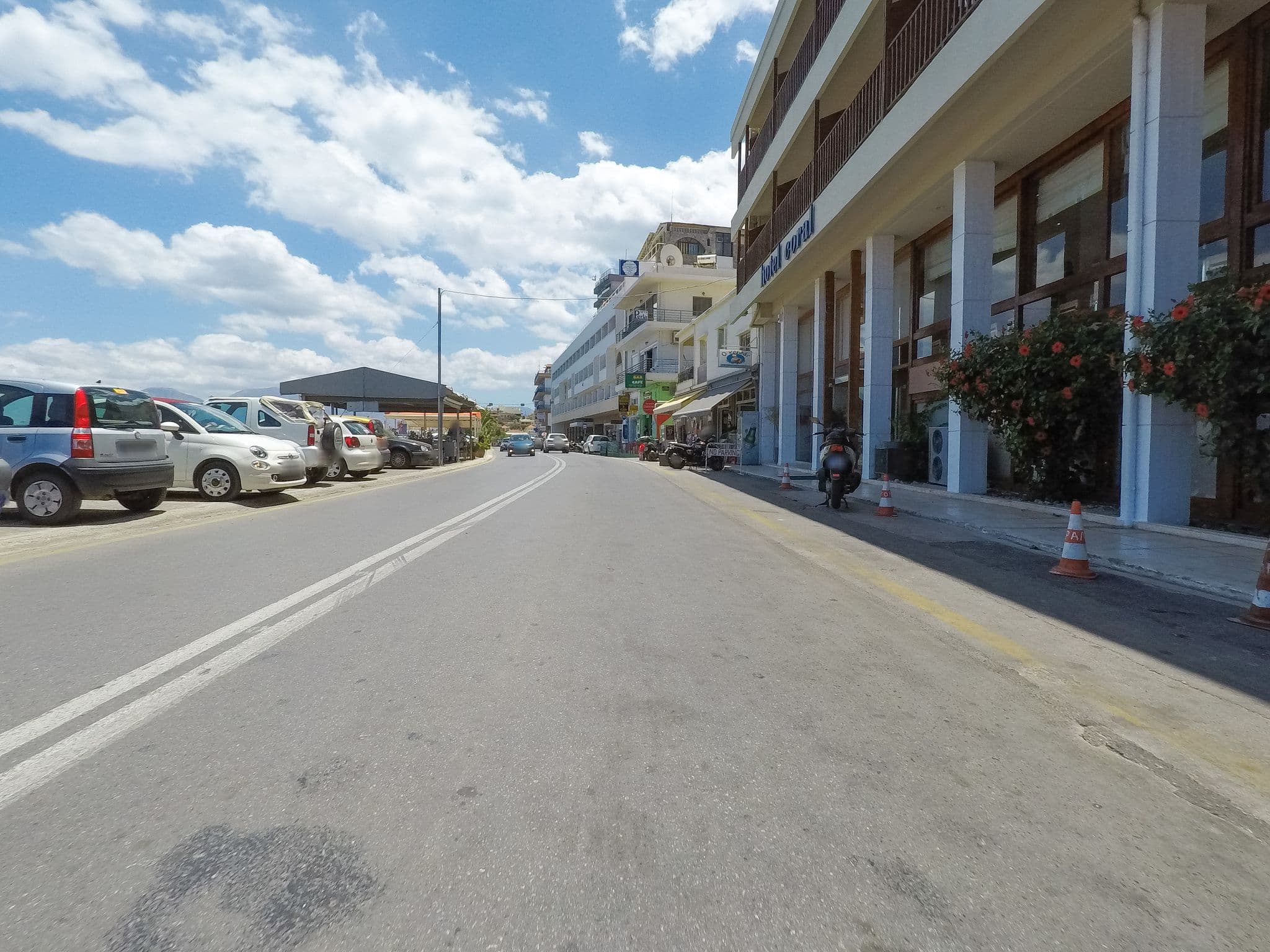 Street view near Éther Executive Club, Ágios Nikólaos — © esario (CC BY-SA · Mapillary)