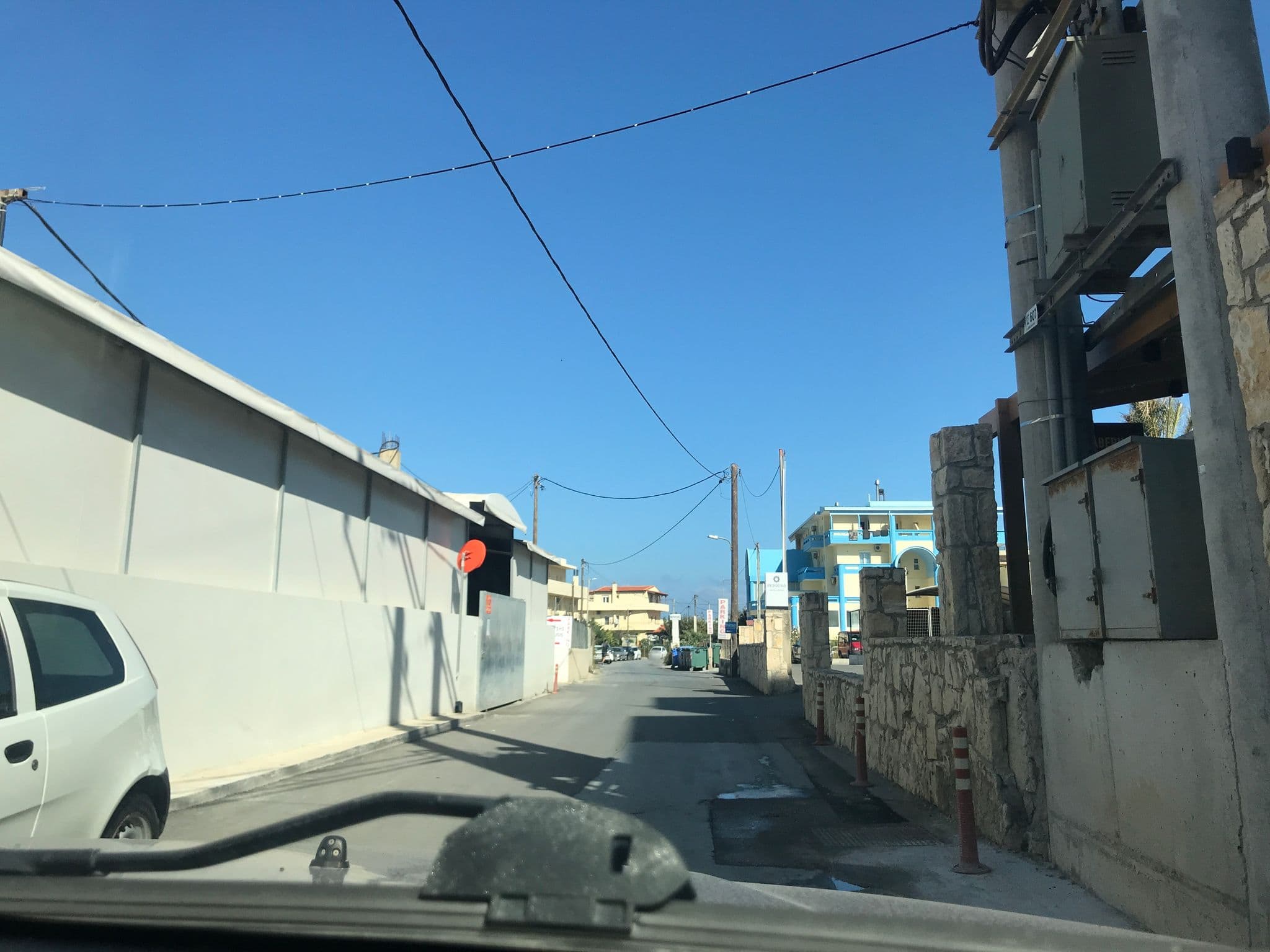 Street view near Petousis Hotel & Suits, Gázi — © miguel_andrade (CC BY-SA · Mapillary)