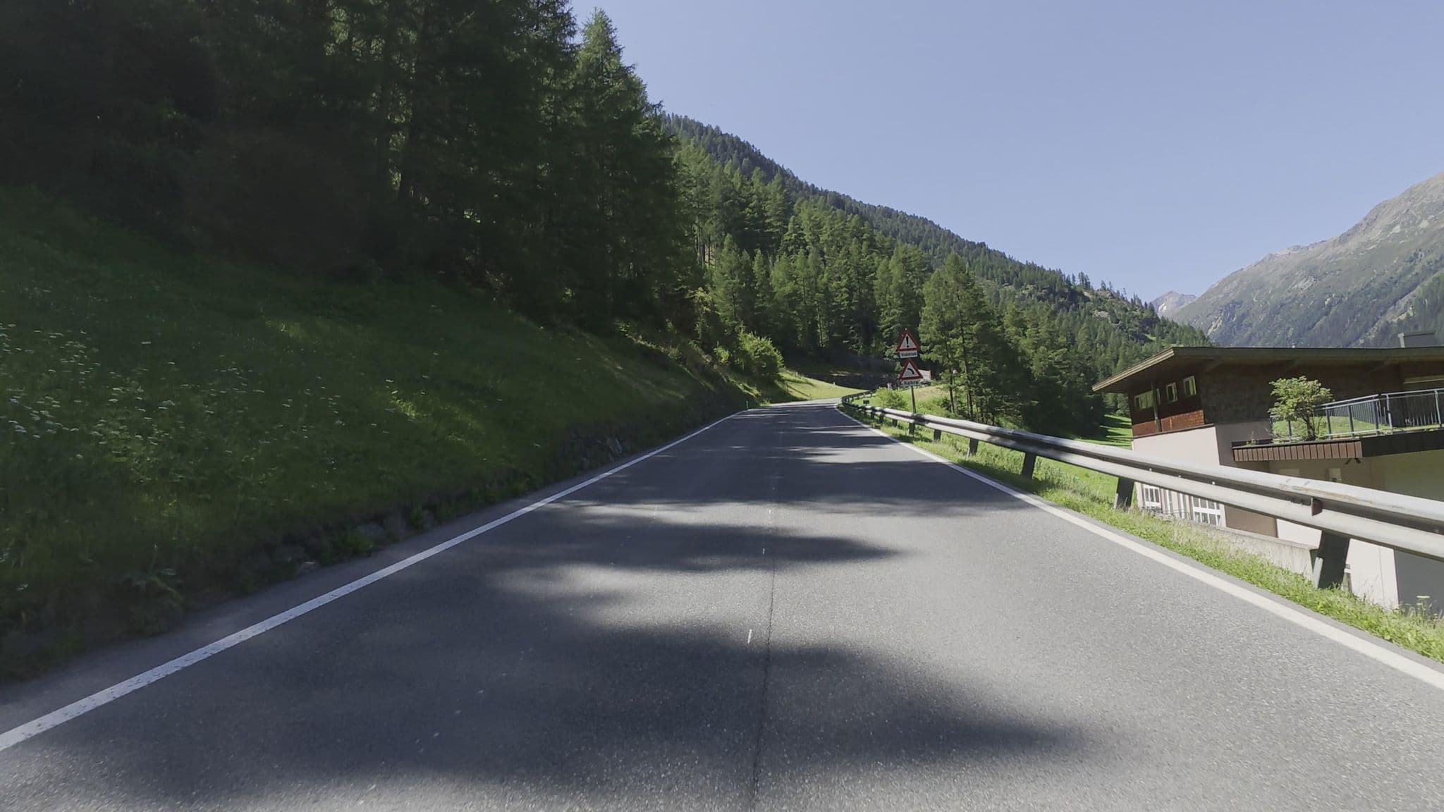 Street view near International House Sölden, Sölden — © Guzzi_Franze (CC BY-SA · Mapillary)