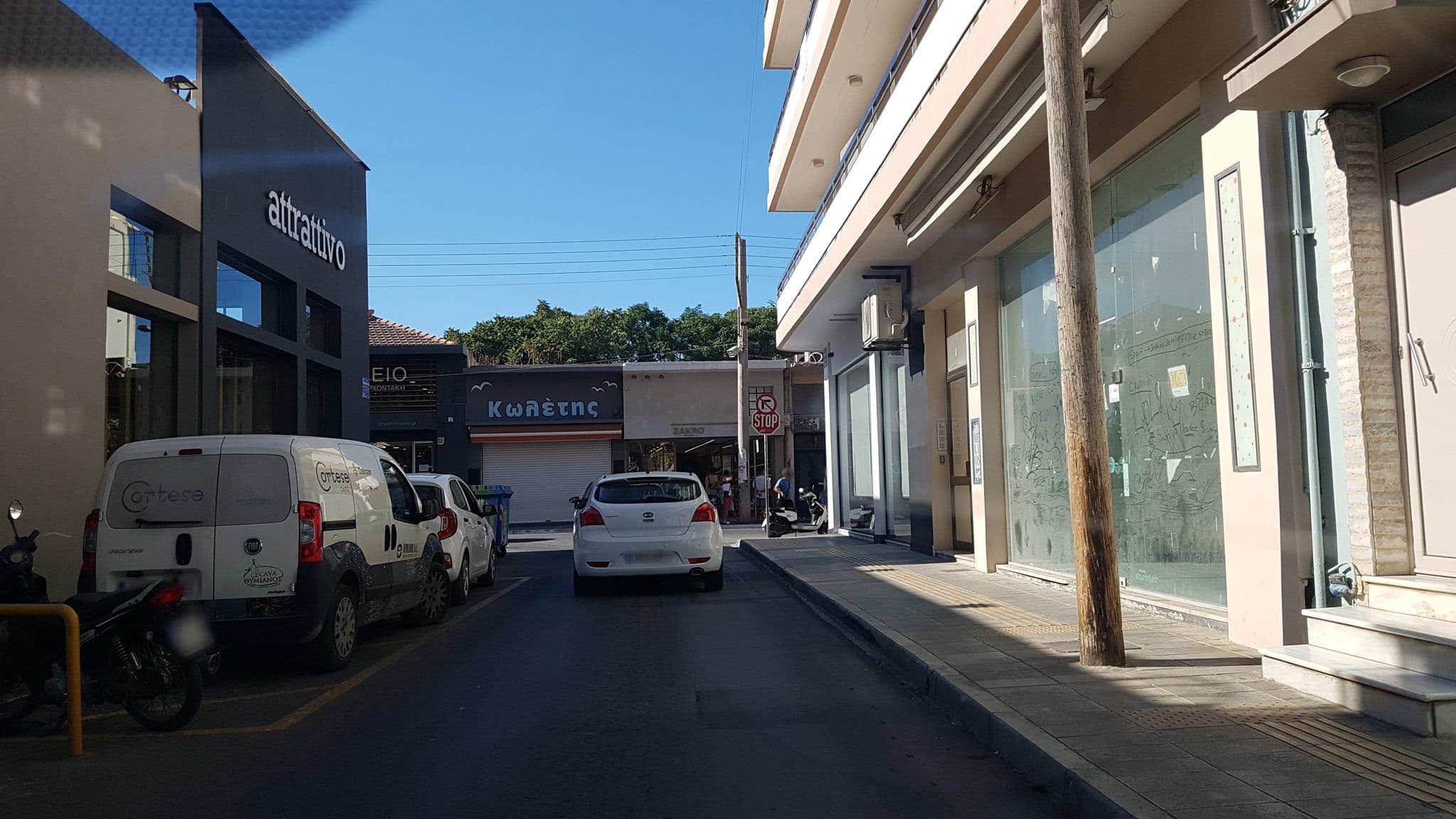 Street view near Central City Hotel, Chaniá — © dsmm (CC BY-SA · Mapillary)