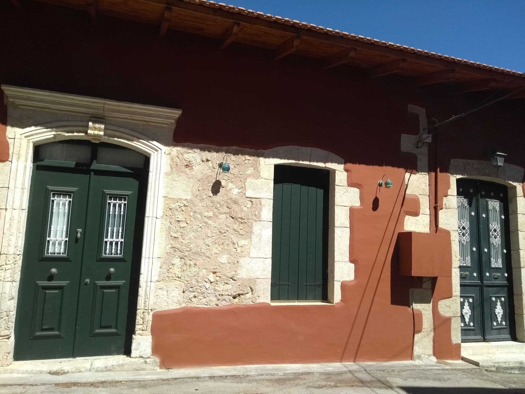 Street view near Aggelamos-Apanemidi, Arménoi — © thetornado76 (CC BY-SA · Mapillary)