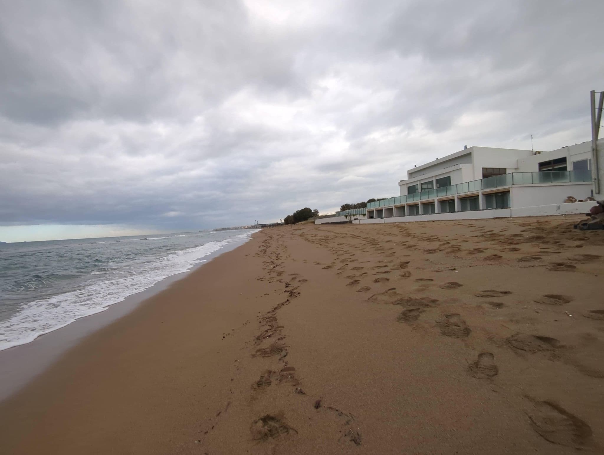 Street view near Beach, Gázi — © miguel_andrade (CC BY-SA · Mapillary)