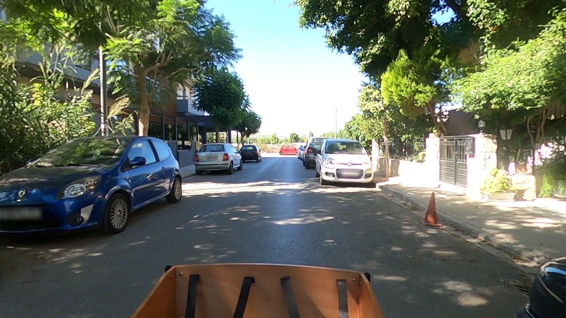 Street view near Stay365, Irákleion — © efikour (CC BY-SA · Mapillary)