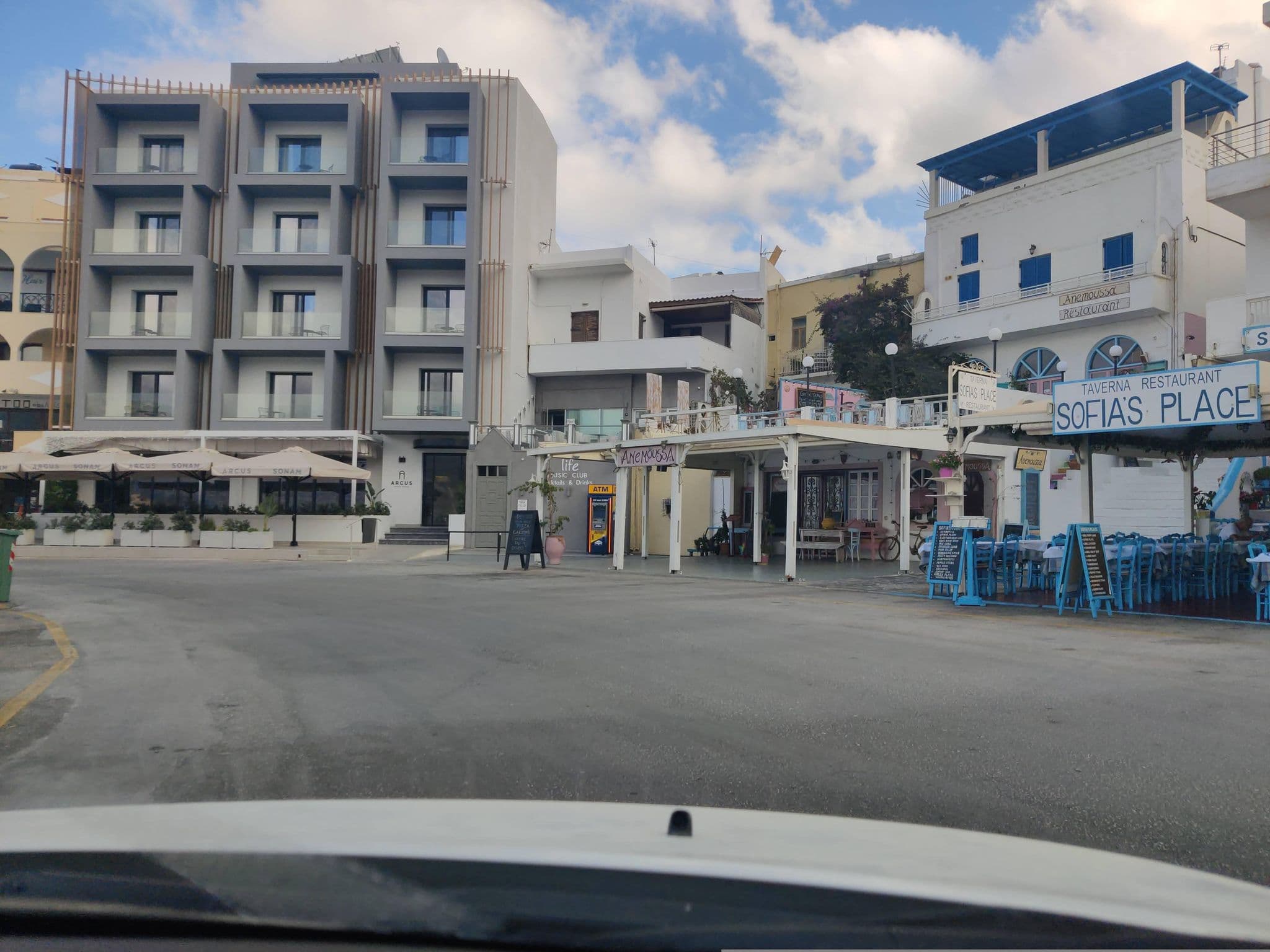 Street view near Arcus, Karpathos — © kietlak (CC BY-SA · Mapillary)