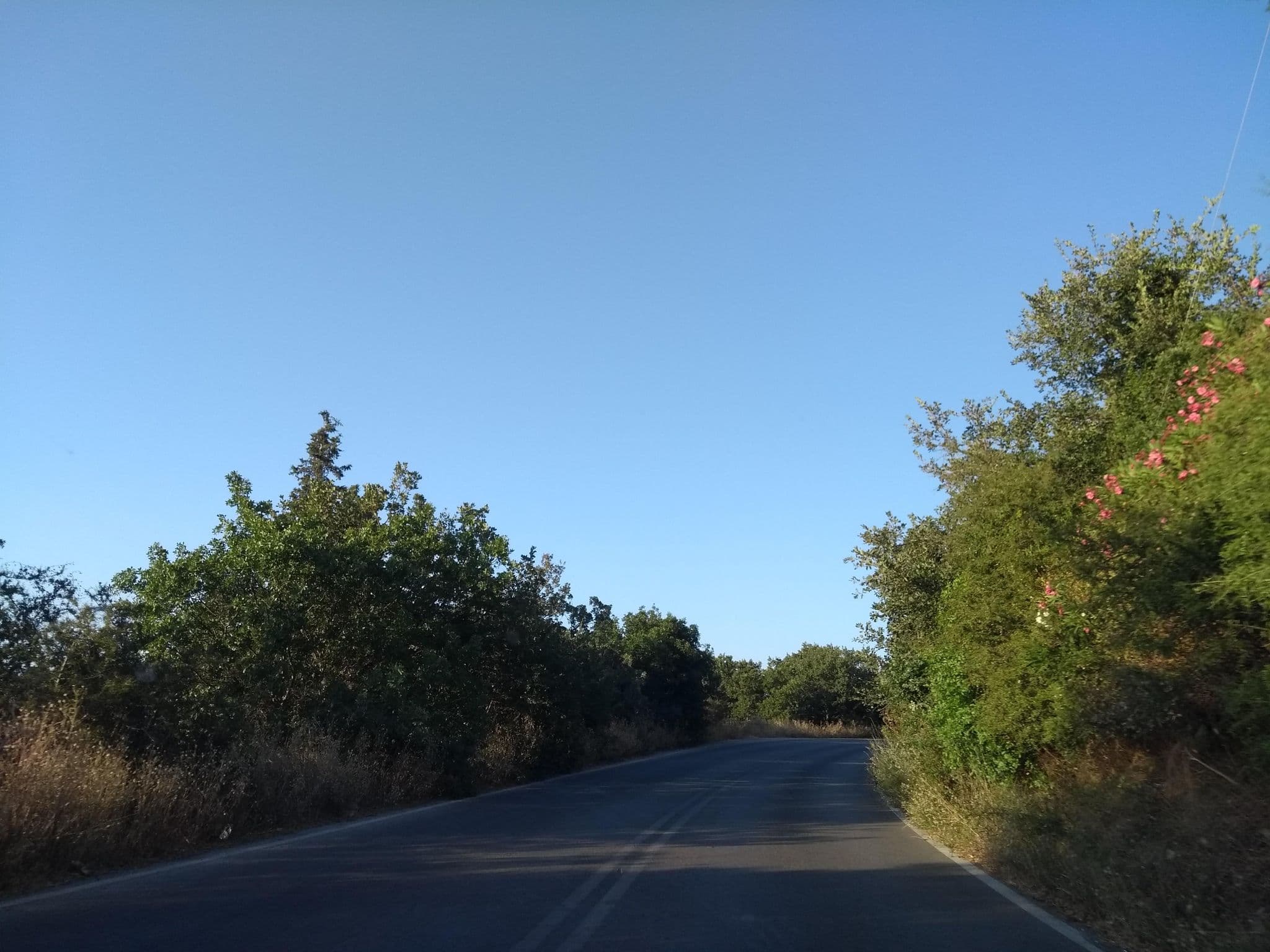 Street view near Villa Grace, Drydakia Villas, Arménoi — © thetornado76 (CC BY-SA · Mapillary)