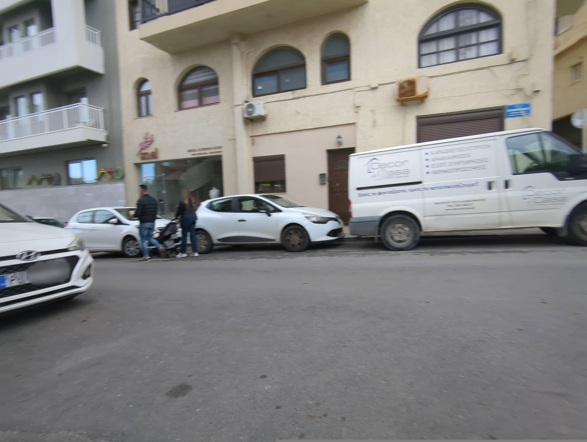 Street view near Ariadni Seaview Apartment, Irákleion — © miguel_andrade (CC BY-SA · Mapillary)