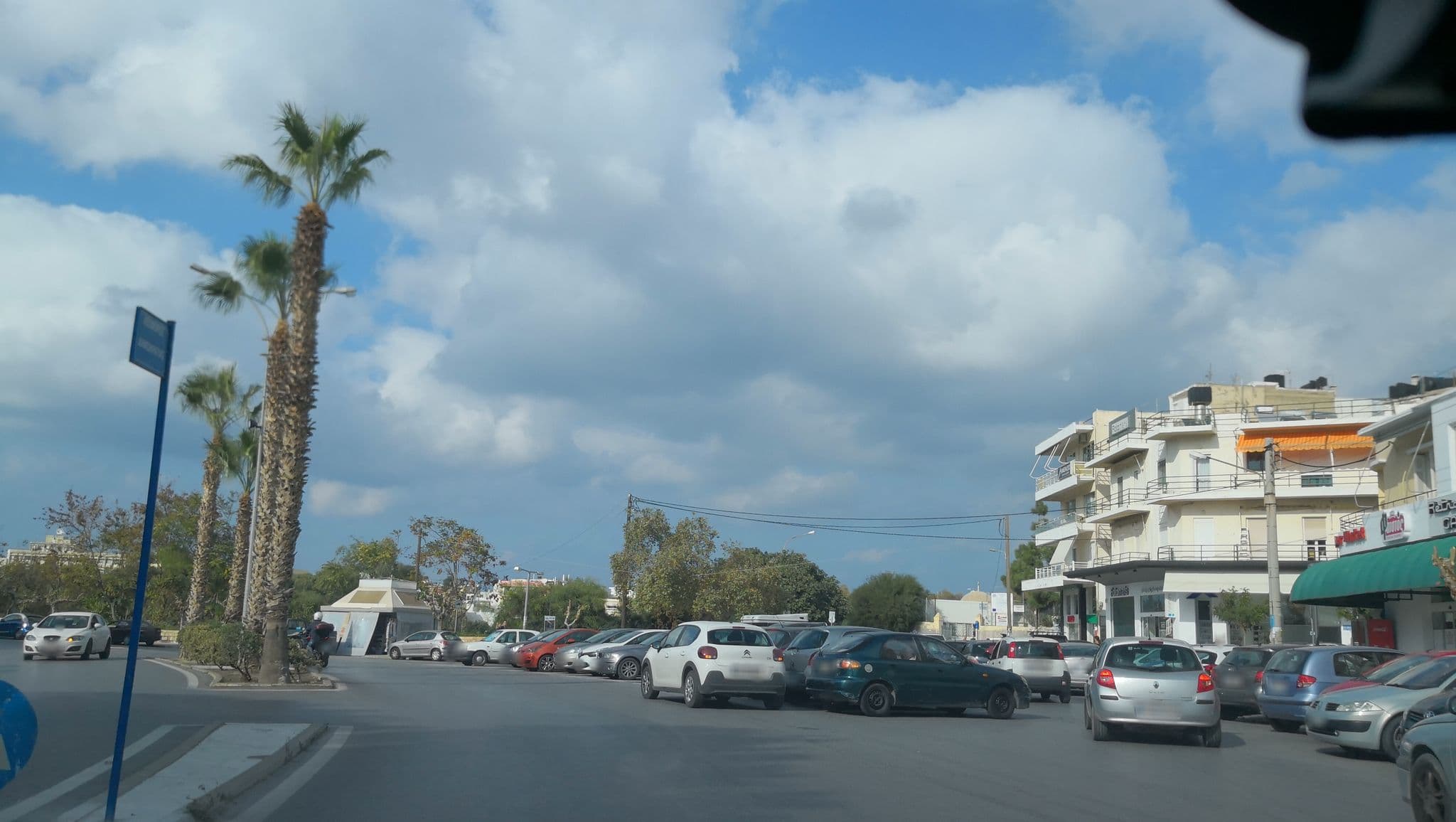 Street view near Πρεβεζανοσ, Δ., Design Center, Irákleion — © siti (CC BY-SA · Mapillary)
