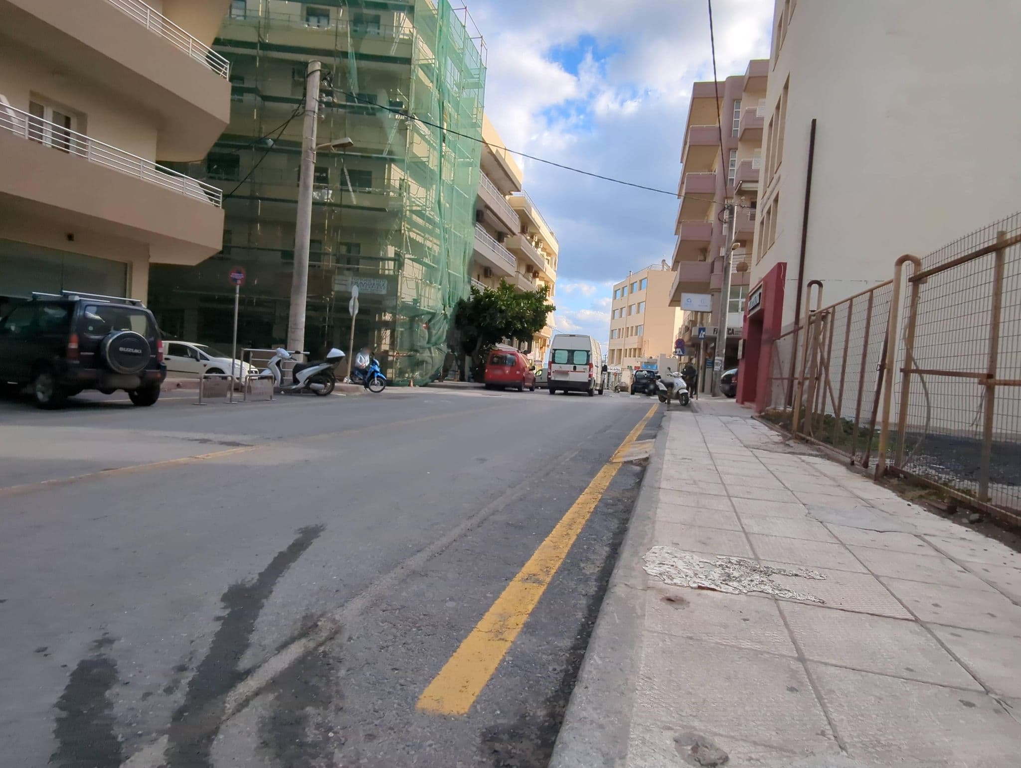 Street view near Nefeli Homes, Irákleion — © miguel_andrade (CC BY-SA · Mapillary)