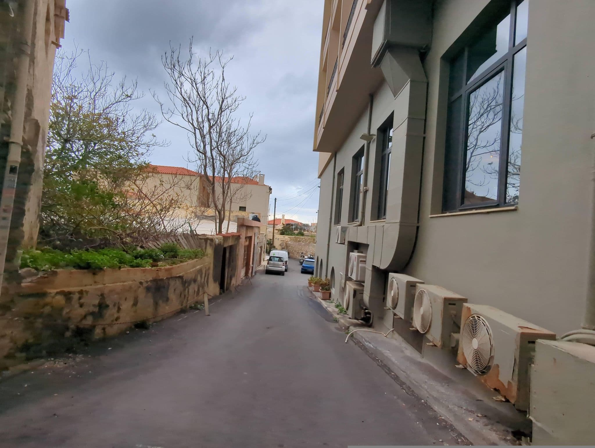 Street view near Ξενοδοχείο Λατώ, Irákleion — © miguel_andrade (CC BY-SA · Mapillary)