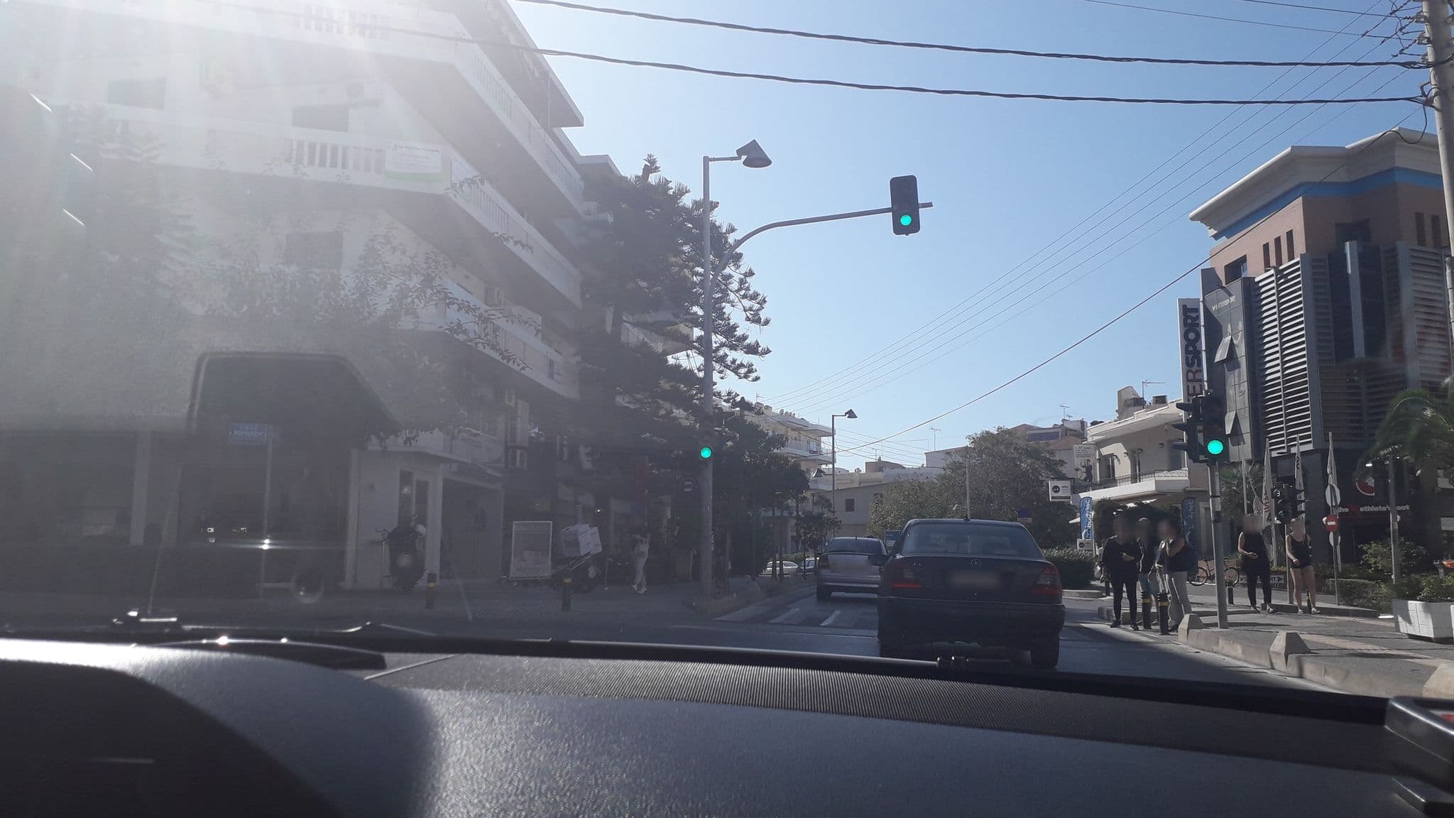 Street view near Elinas Apartments - Ξενιοσ Ζευσ Αξτε, Rethymno — © jte (CC BY-SA · Mapillary)