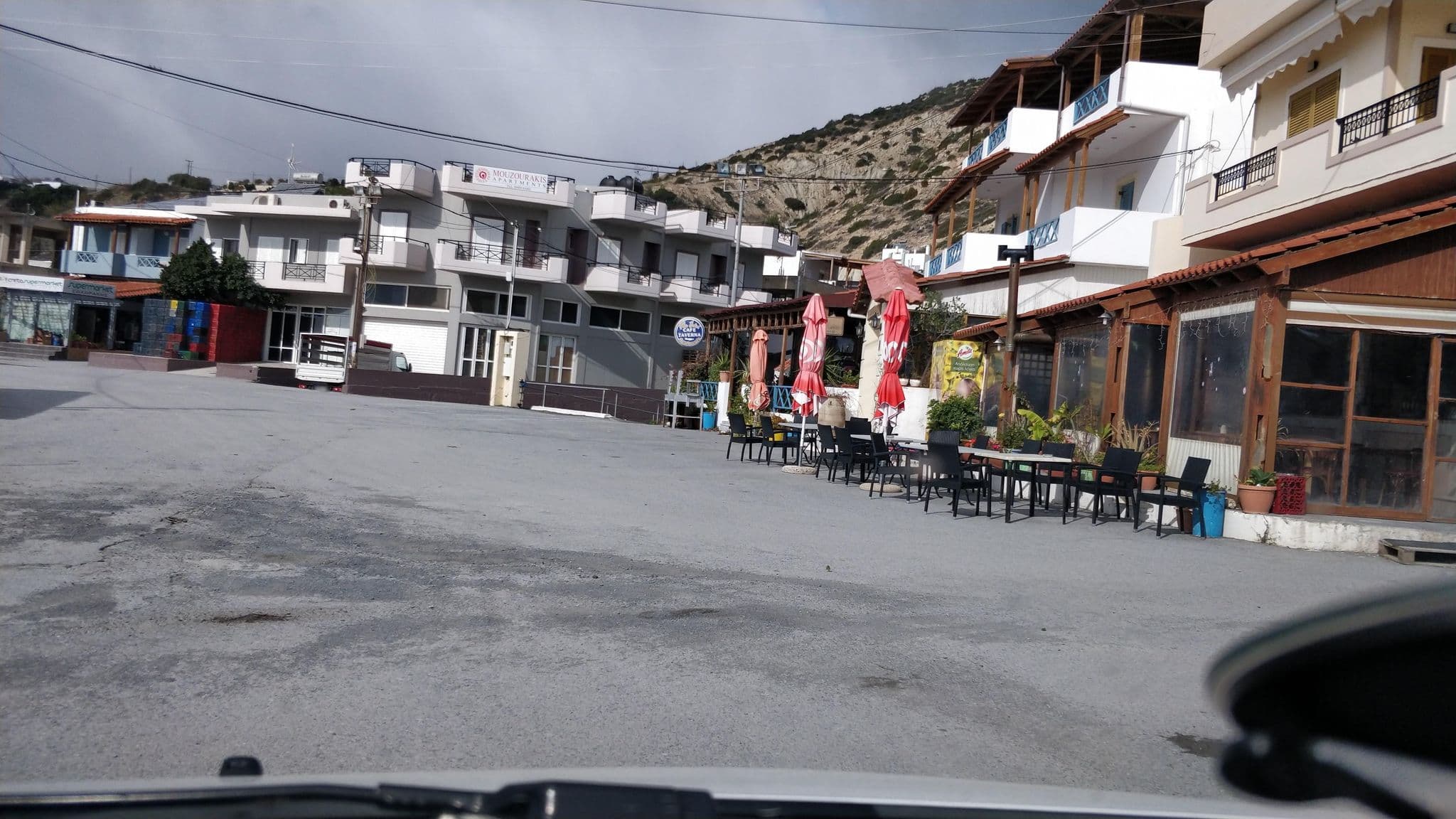 Street view near Villa Irida, Néa Anatolí — © pelgrim (CC BY-SA · Mapillary)