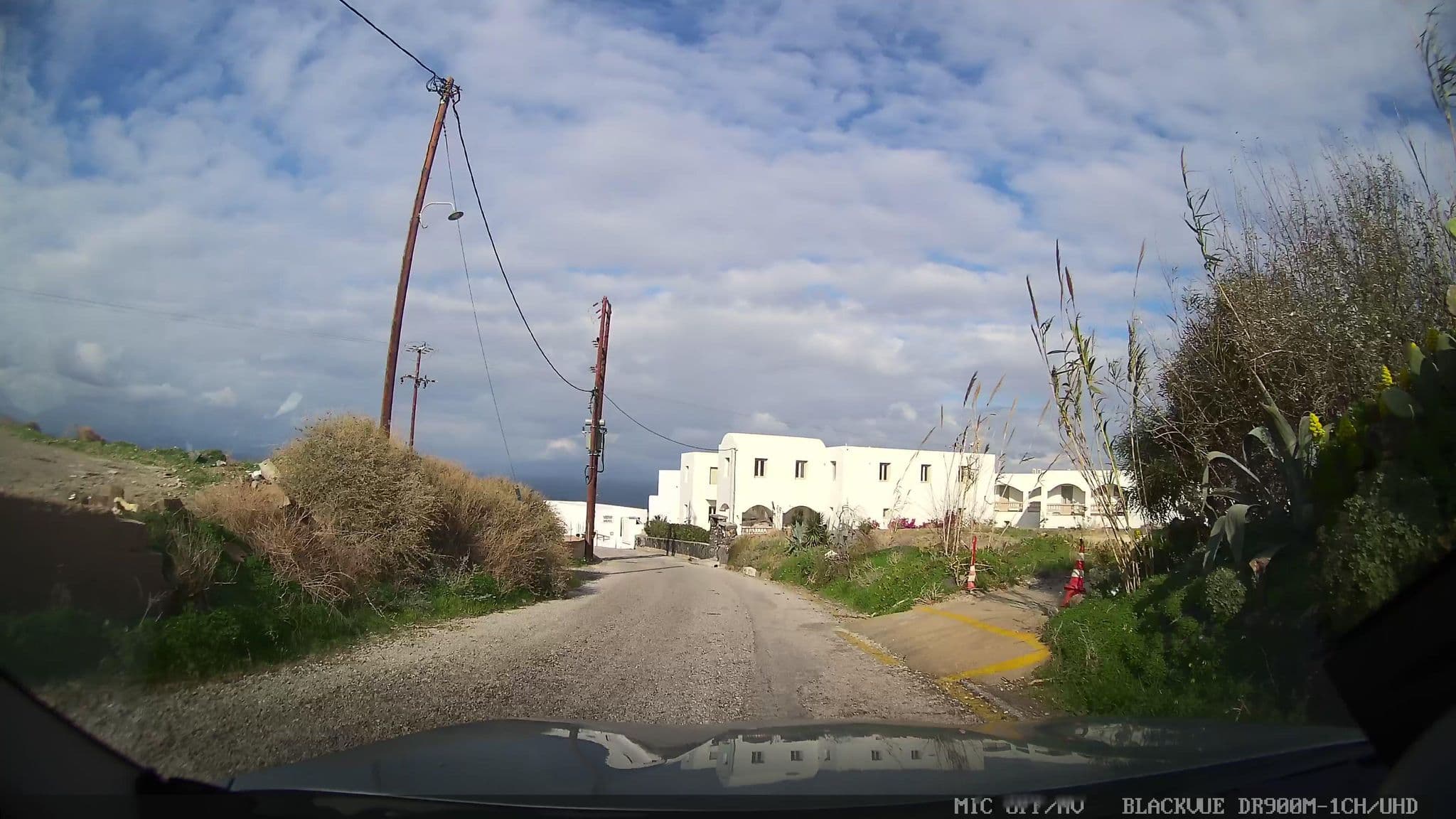 Street view near Pink Freund Villas, Oía — © jthnz (CC BY-SA · Mapillary)