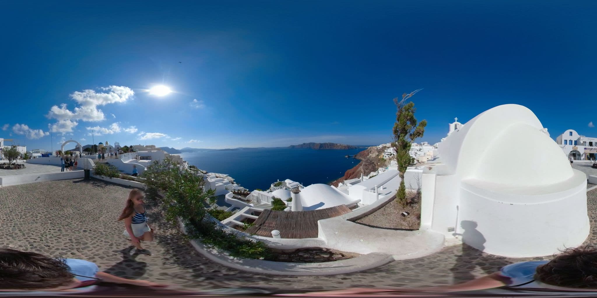Street view near Katikies Hotel, Oía — © cookry (CC BY-SA · Mapillary)