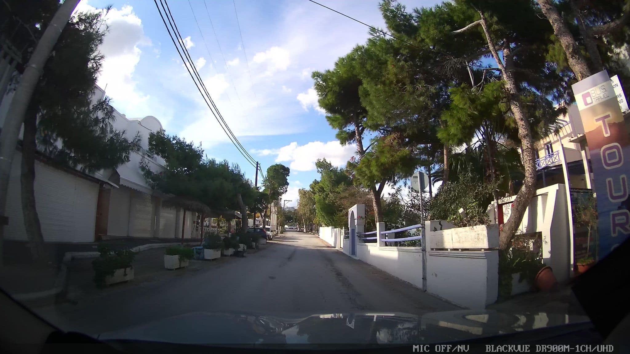 Street view near Acqua Vatos Hotel, Emporeío — © jthnz (CC BY-SA · Mapillary)