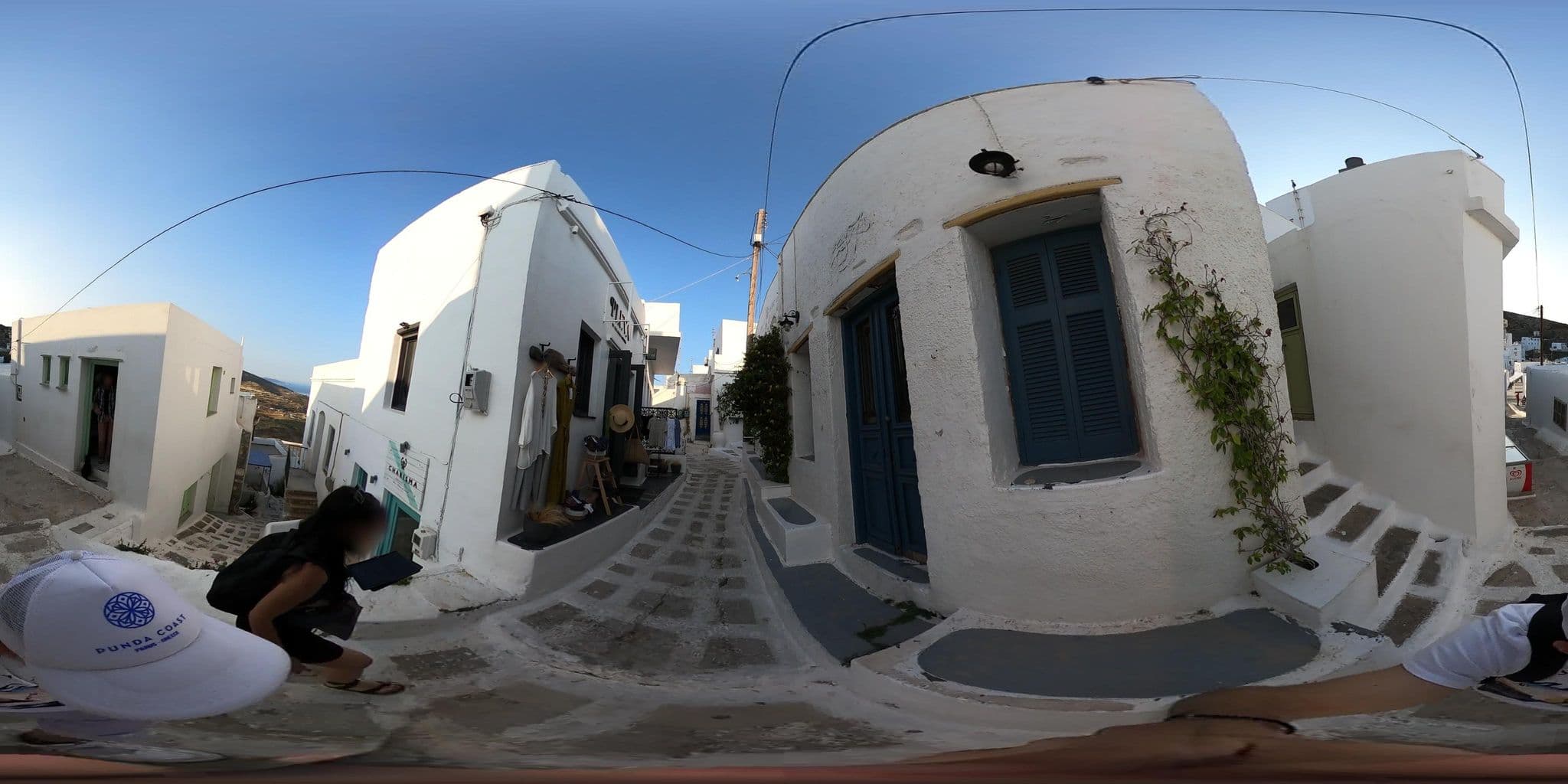 Street view near Agnanti Hotel, Adámas — © katagrafes (CC BY-SA · Mapillary)