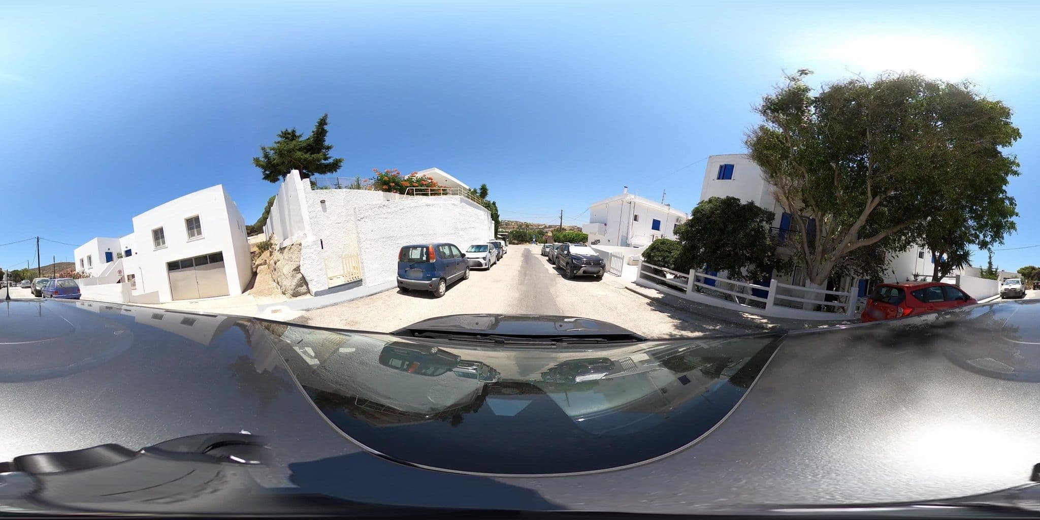 Street view near Giannis Apartments, Adámas — © katagrafes (CC BY-SA · Mapillary)